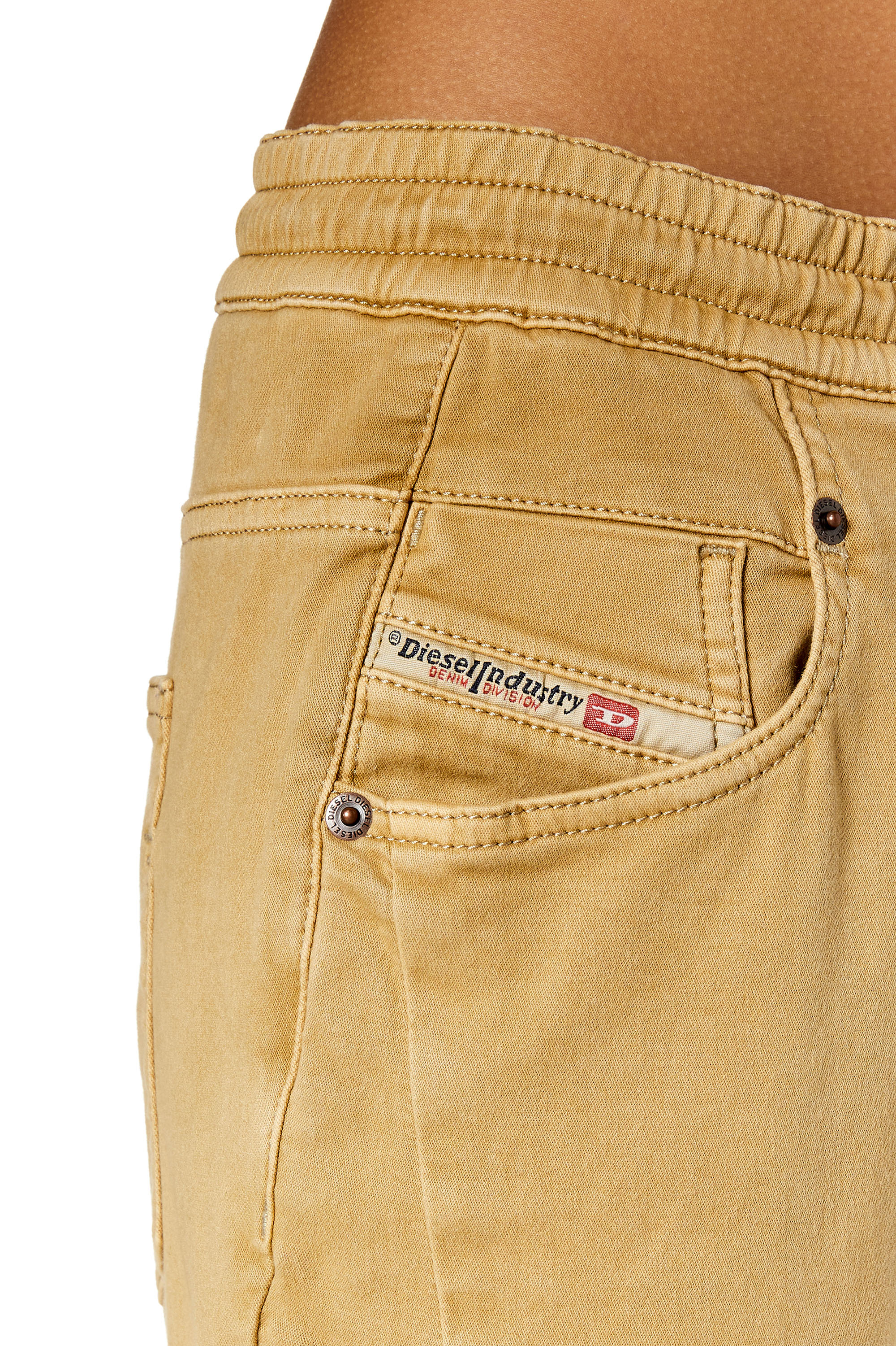 Diesel - Fayza JoggJeans® 068DY Boyfriend, Hellbraun - Image 3