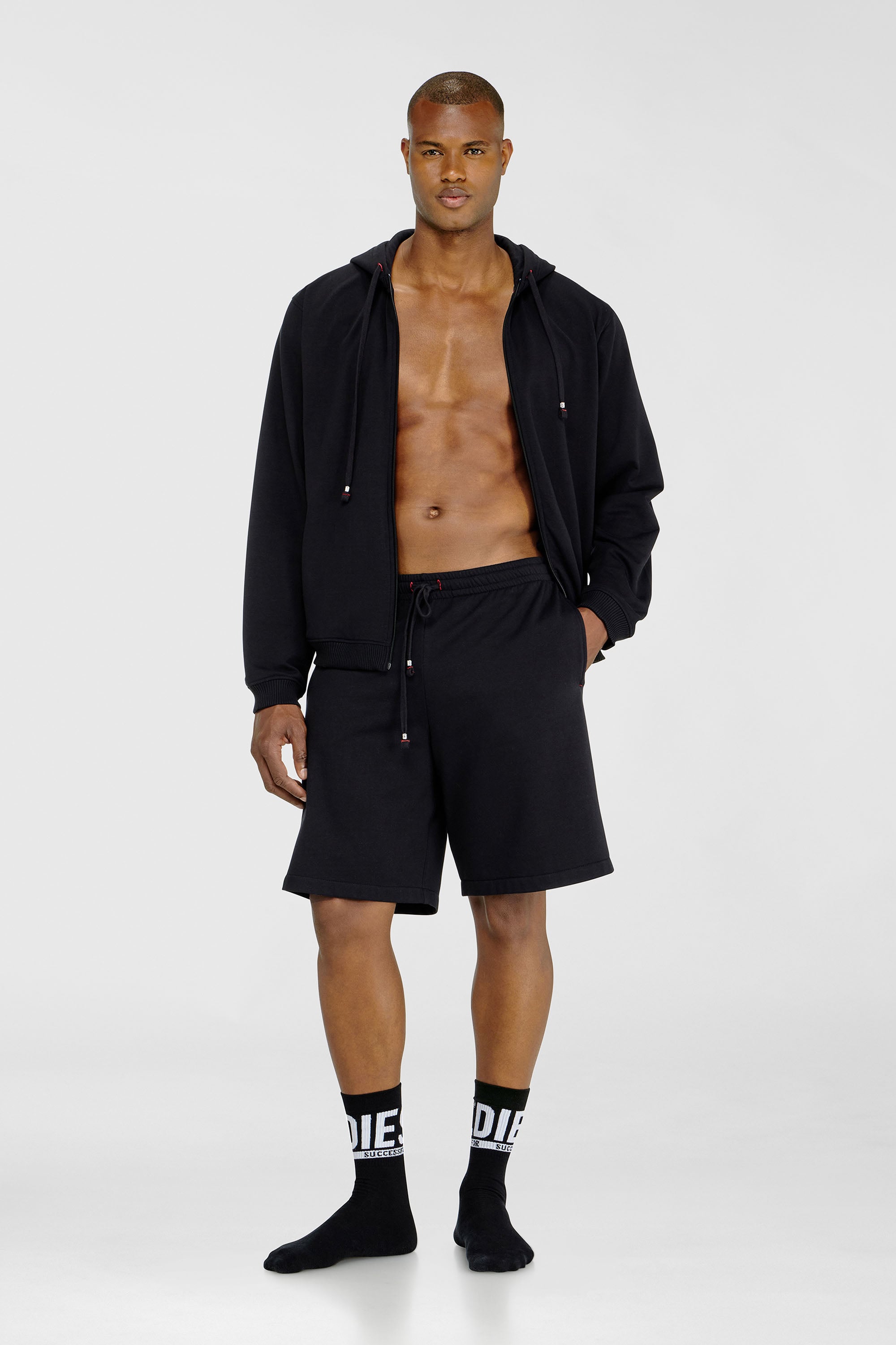 Diesel - LUCAS-D-CORE, Herren Sweatshorts aus aufgerauter Baumwollmischung in Schwarz - 2
