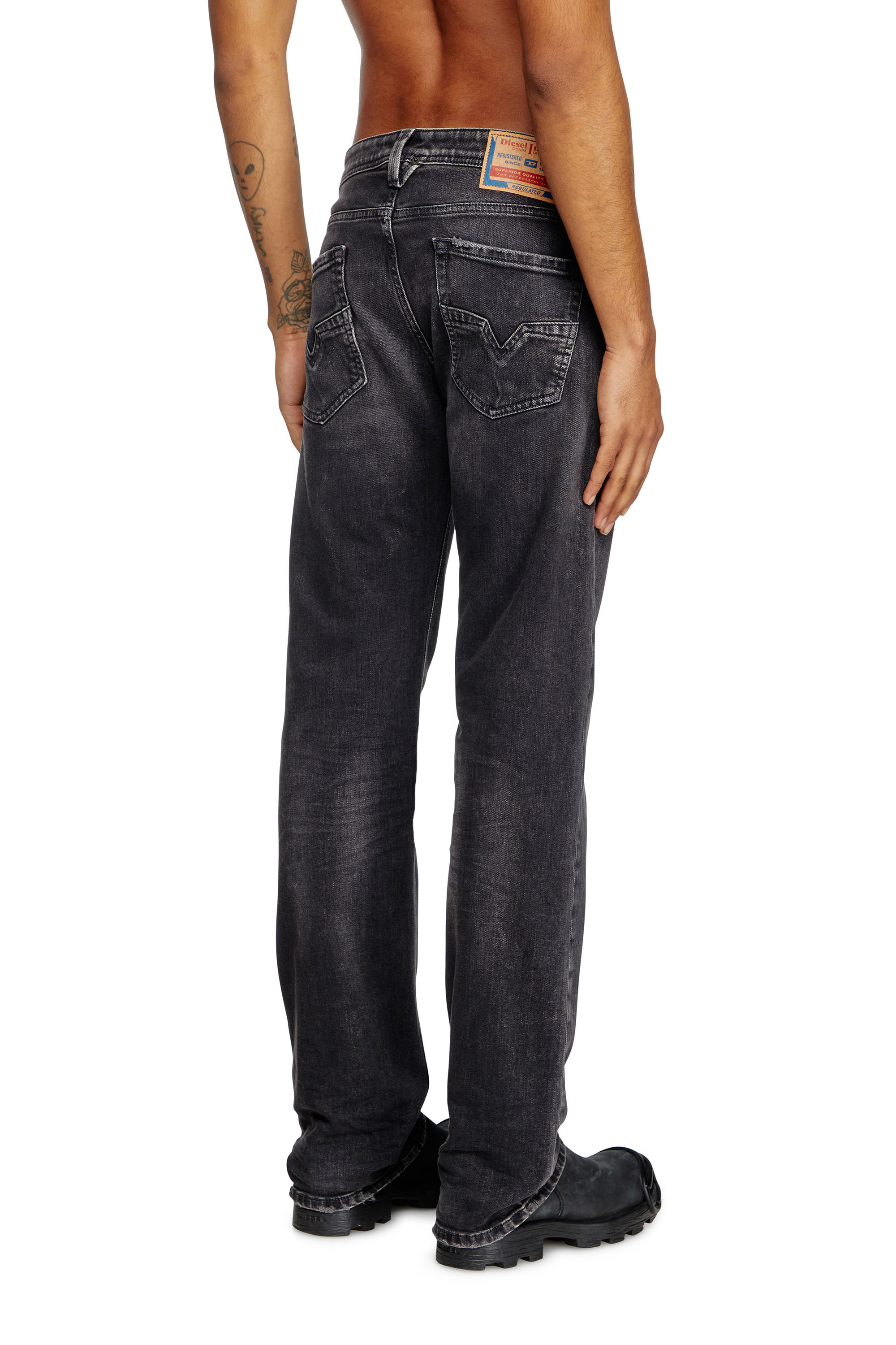 Diesel - Herren Regular Jeans 1985 Larkee 09K51, Schwarz/Dunkelgrau - 4