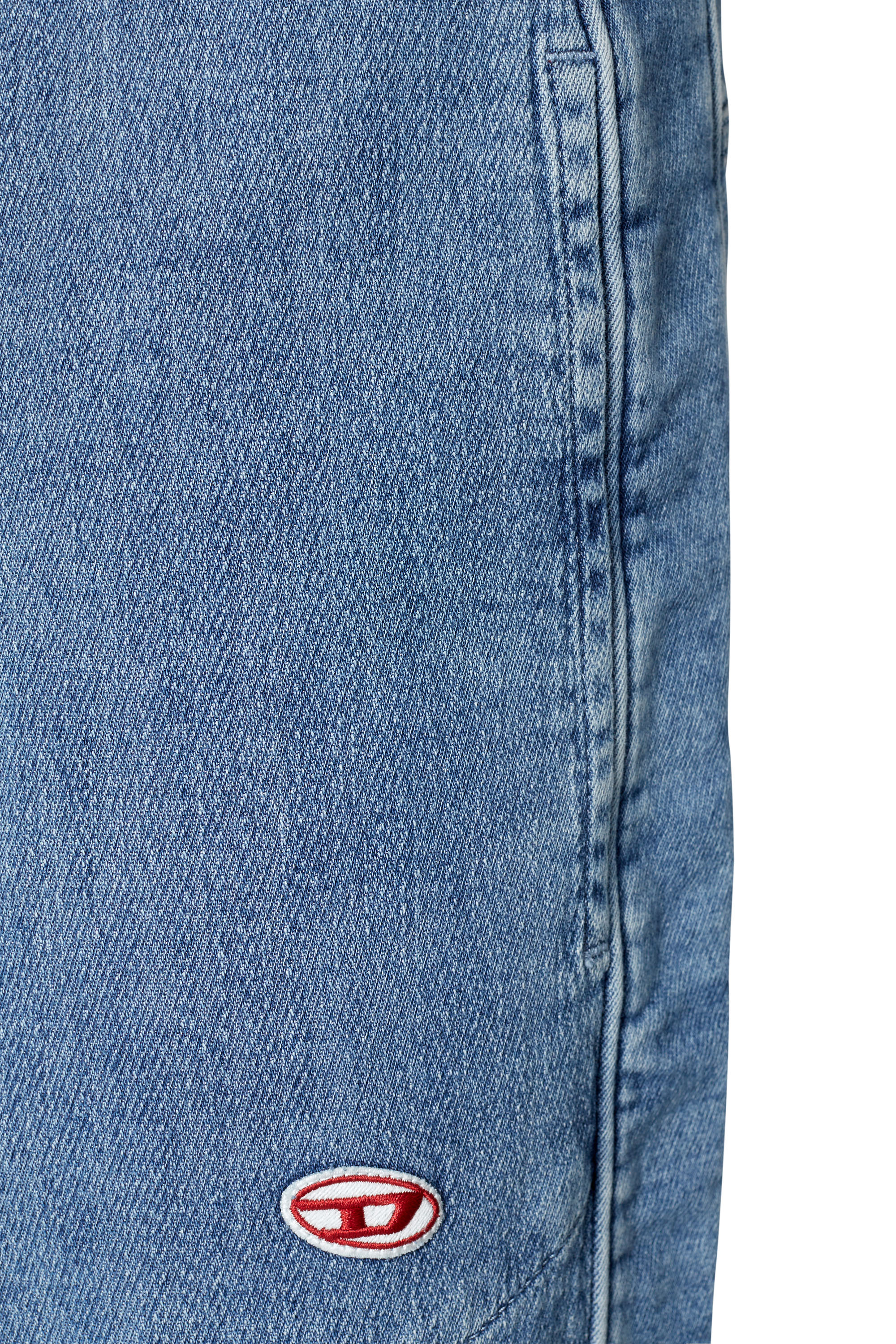 Diesel - Straight D-Martians Track Denim 09D01, Hellblau - Image 3