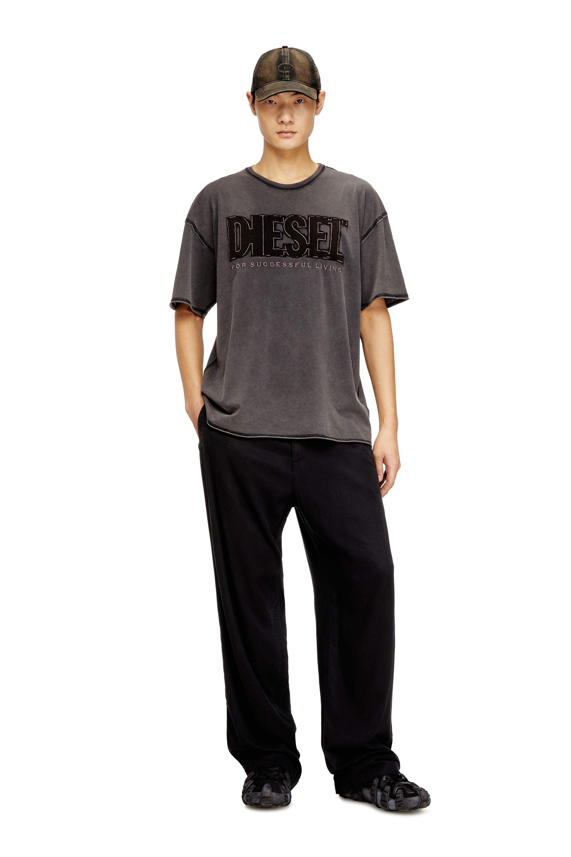 Diesel - T-RAWBOXT, Herren T-Shirt mit appliziertem Logo und rohem Rand in null - 2