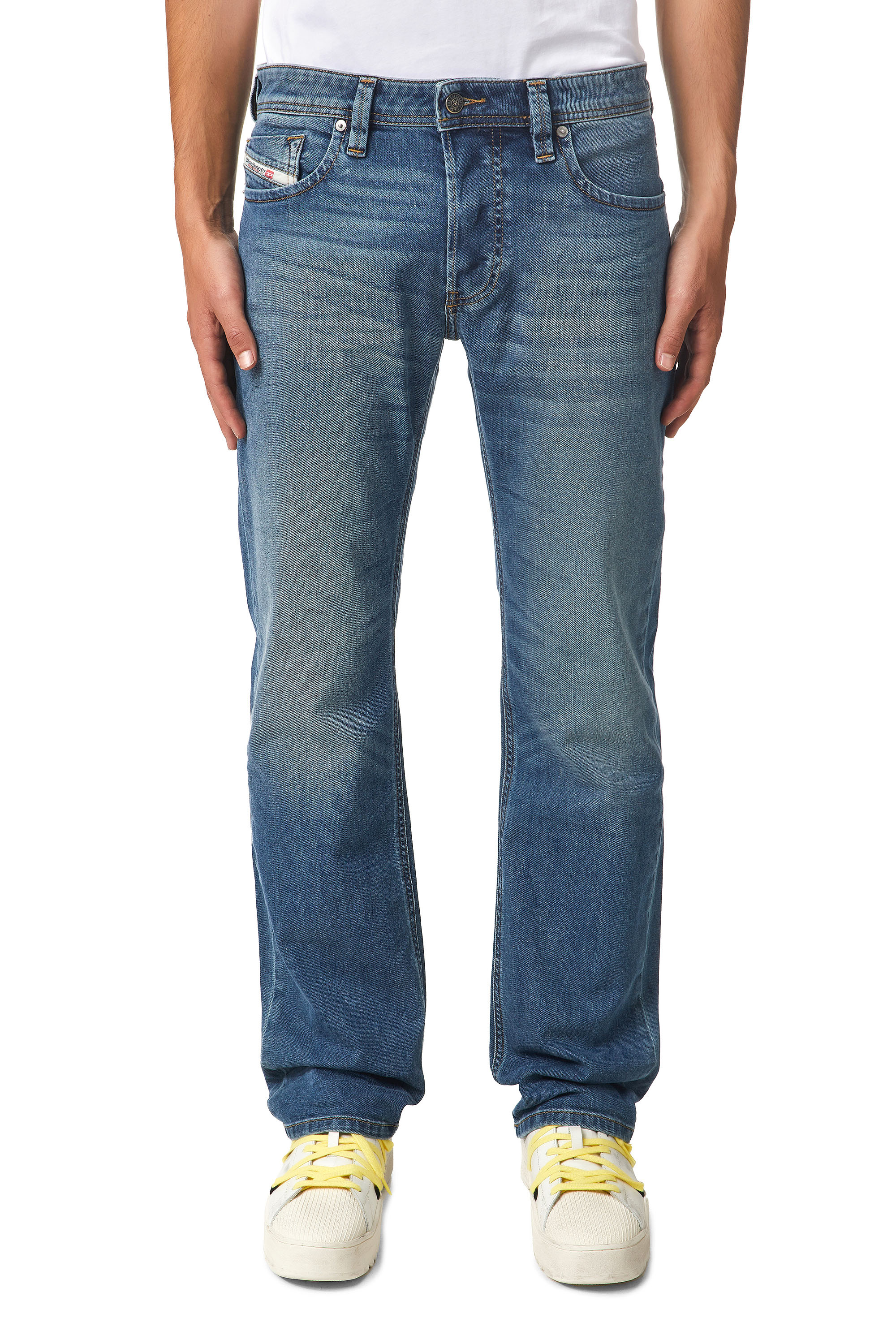 Diesel - Larkee 009EI Straight Jeans, Mittelblau - Image 1