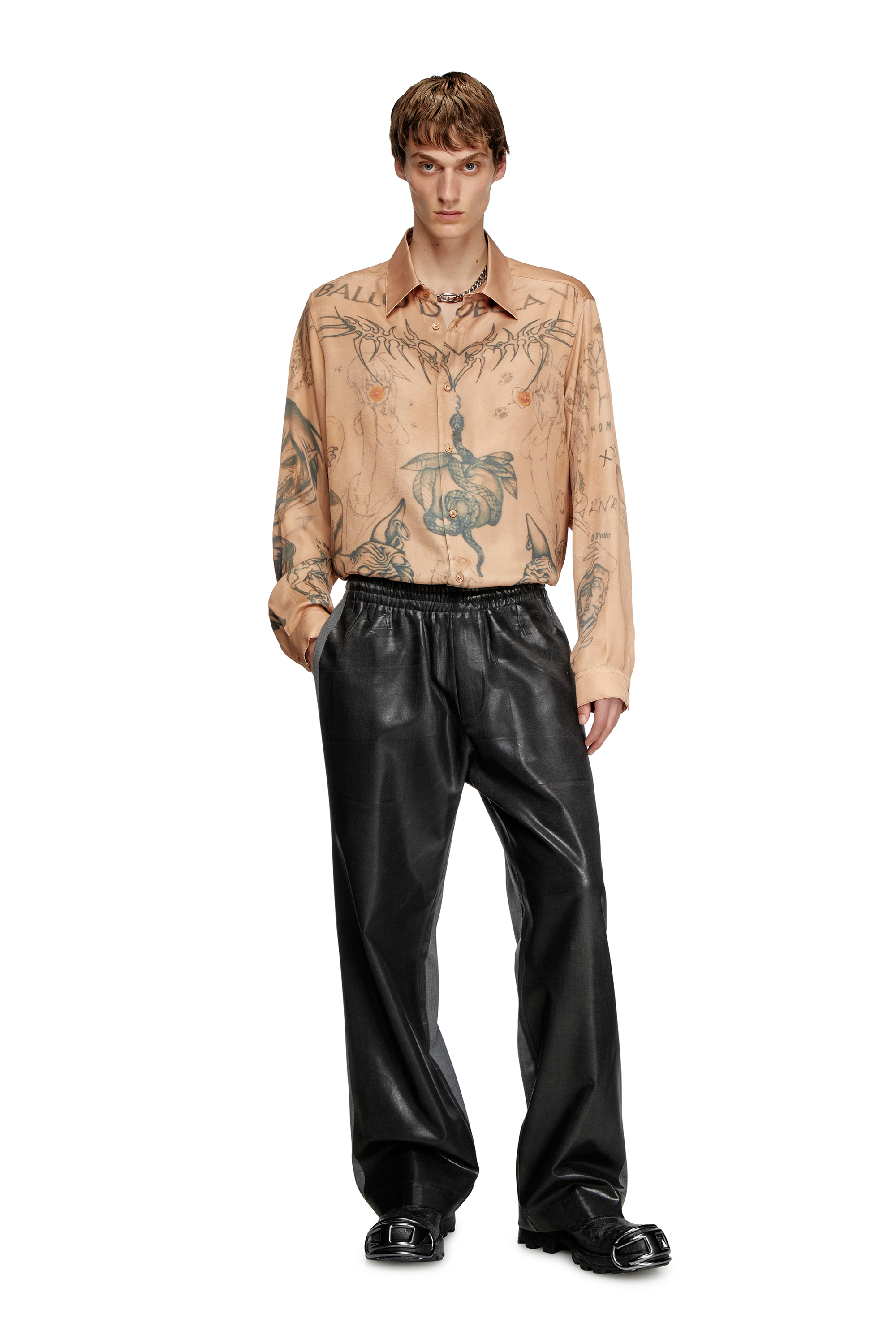 Diesel - S-SIMPLY-TTO-DD, Unisex Fließendes Shirt aus Satin mit Tattoo-Print in Beige - 6