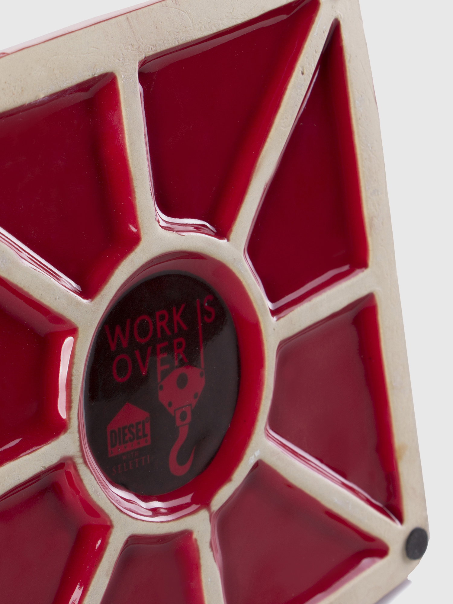 Diesel - 11055 WORK IS OVER, Unisex Rote Keramikvase im Leitkegel-Design in Feuerrot - 3