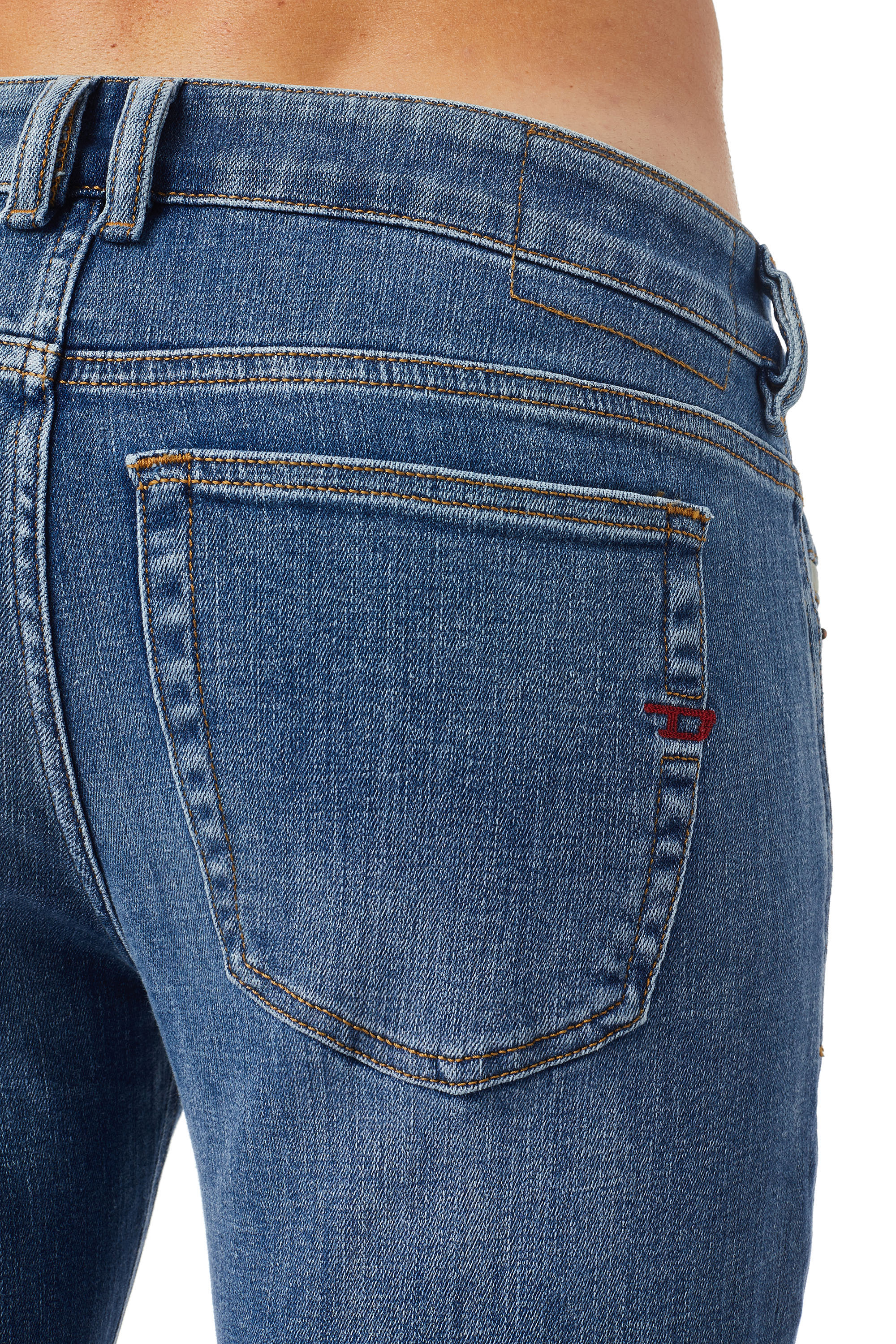 Diesel - 1979 Sleenker 09C01 Skinny Jeans, Mittelblau - Image 3