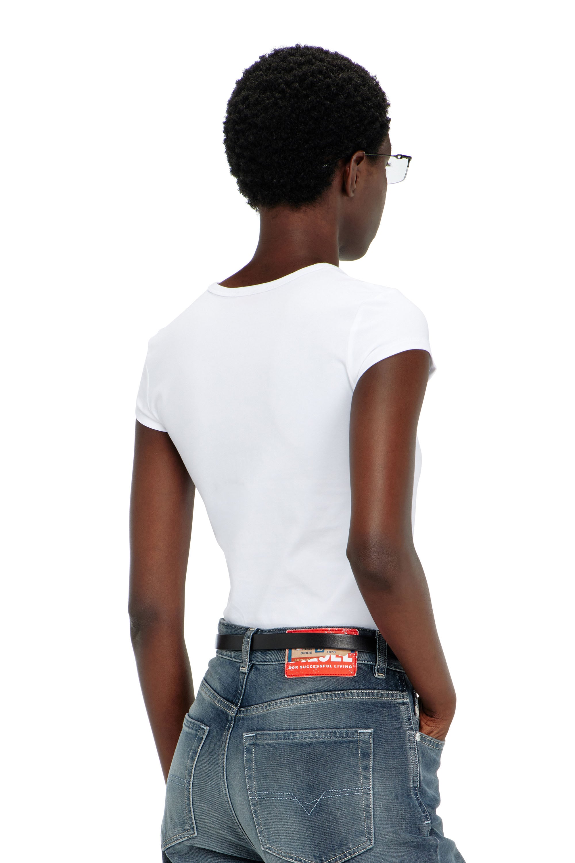Diesel - T-ANGIE-OD, Damen T-Shirt mit ausgeschnittenem, besticktem Logo in Wei&szlig; - 4