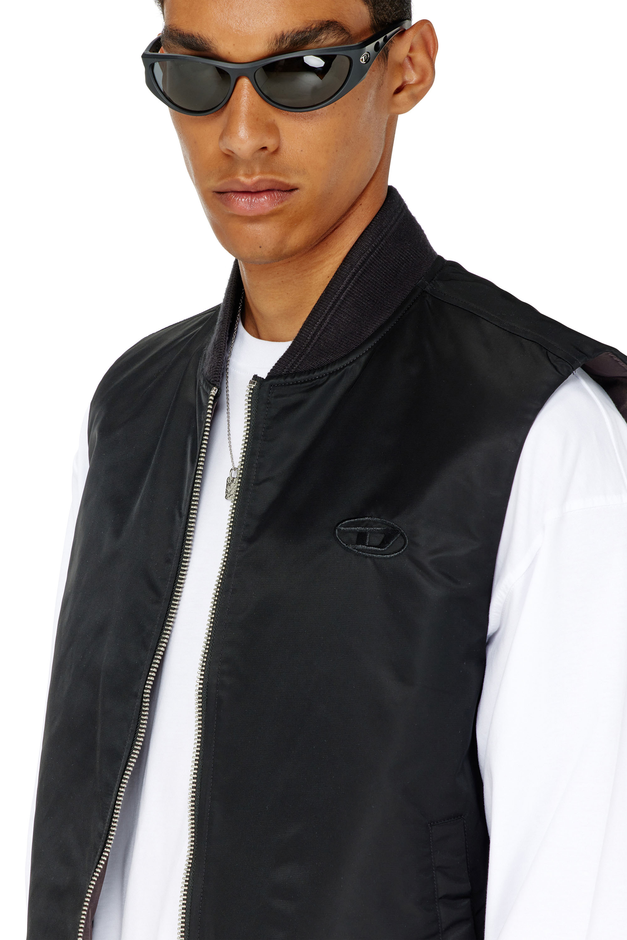 Diesel - W-TYPE-D1-SL, Herren Gepolsterte Satinweste mit Oval-D-Stickerei in Schwarz - 5