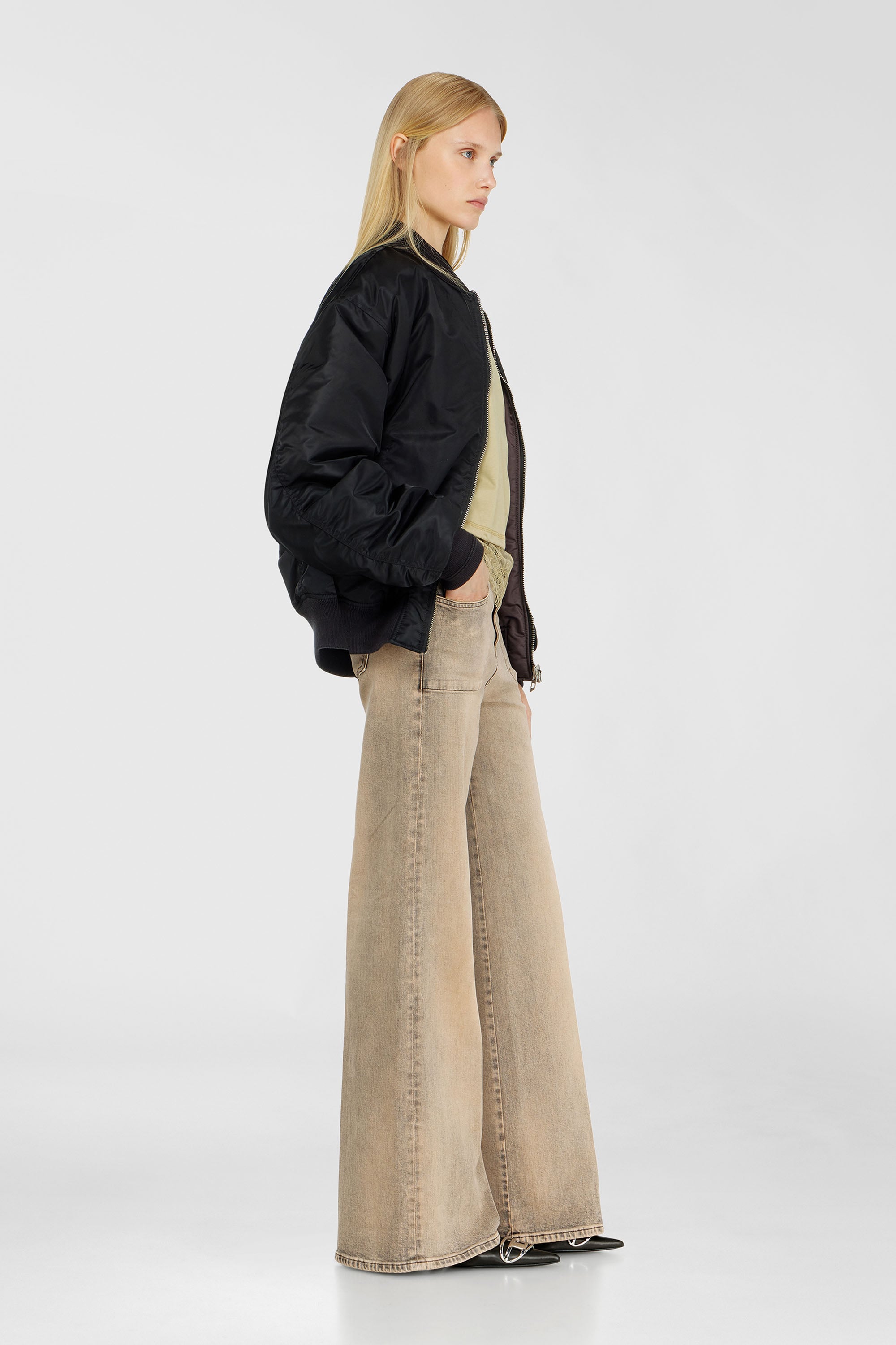 Diesel - Damen Flare Jeans 1978 D-Akemi 09P53, Beige - 1