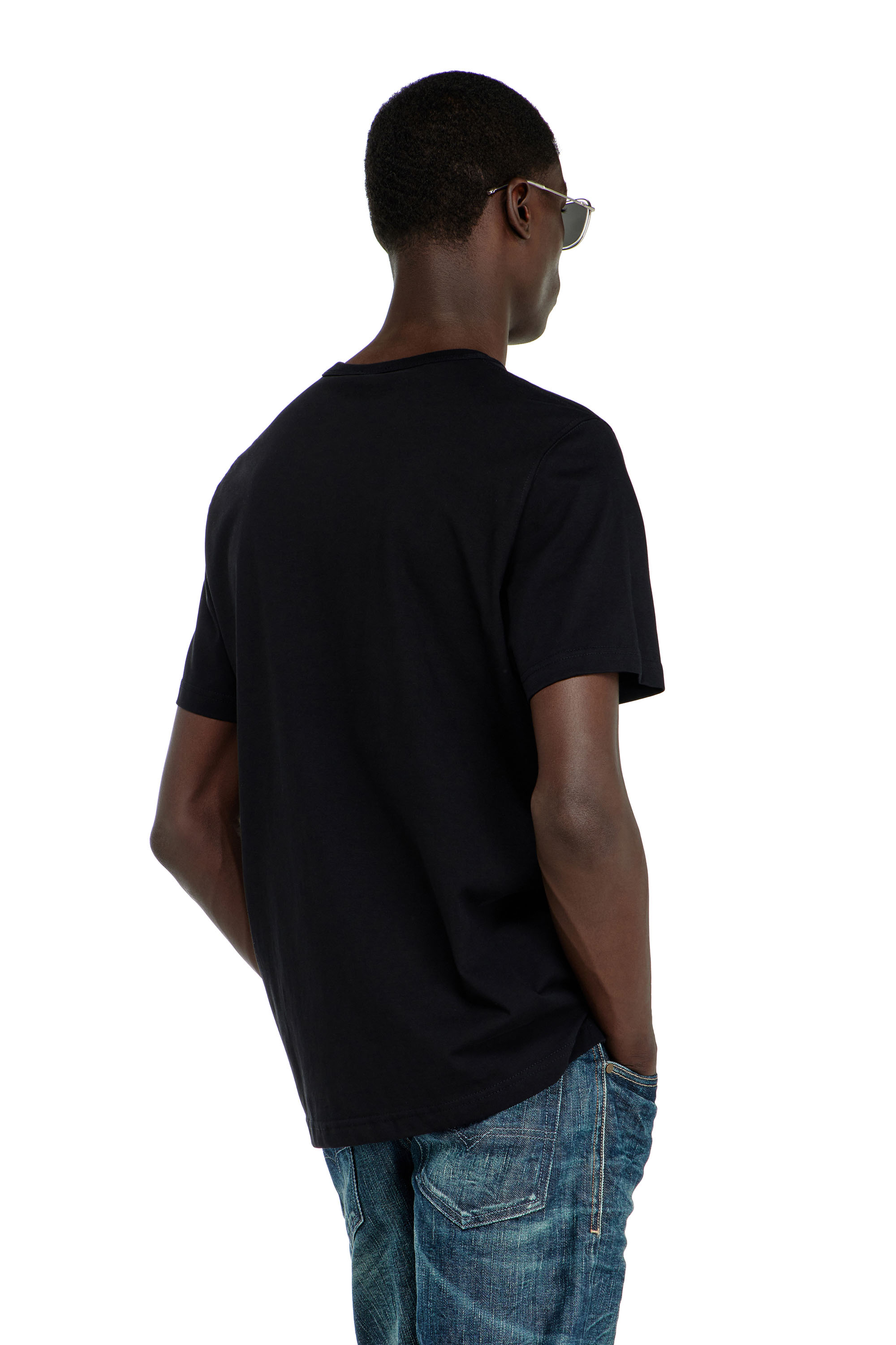 Diesel - T-ADJUST-OD, Herren T-Shirt mit metallischem Oval D in Schwarz - 4
