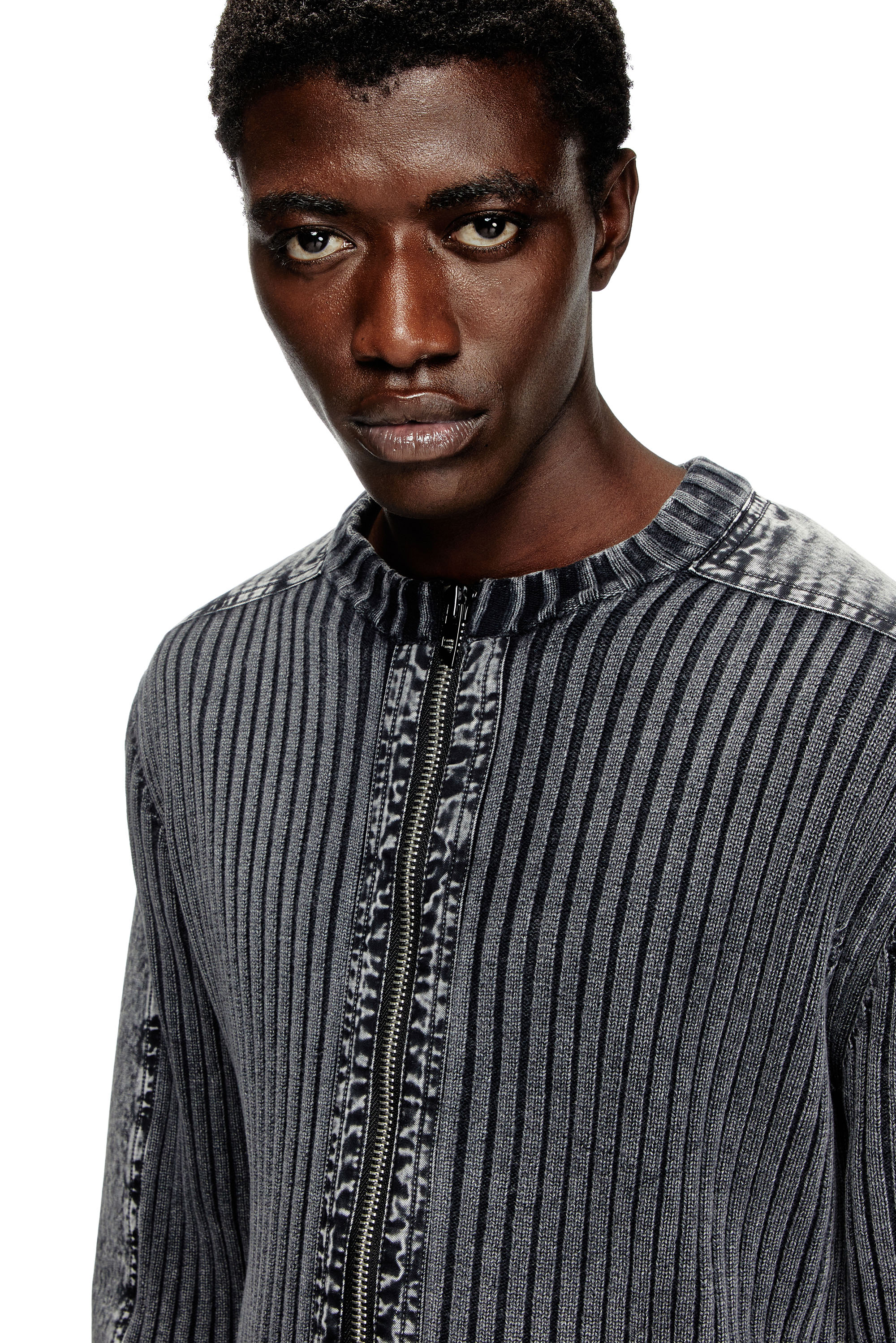 Diesel - K-MATTY, Herren Cardigan mit Reißverschluss und Ärmelbündchen aus Denim in Dunkelgrau - 5