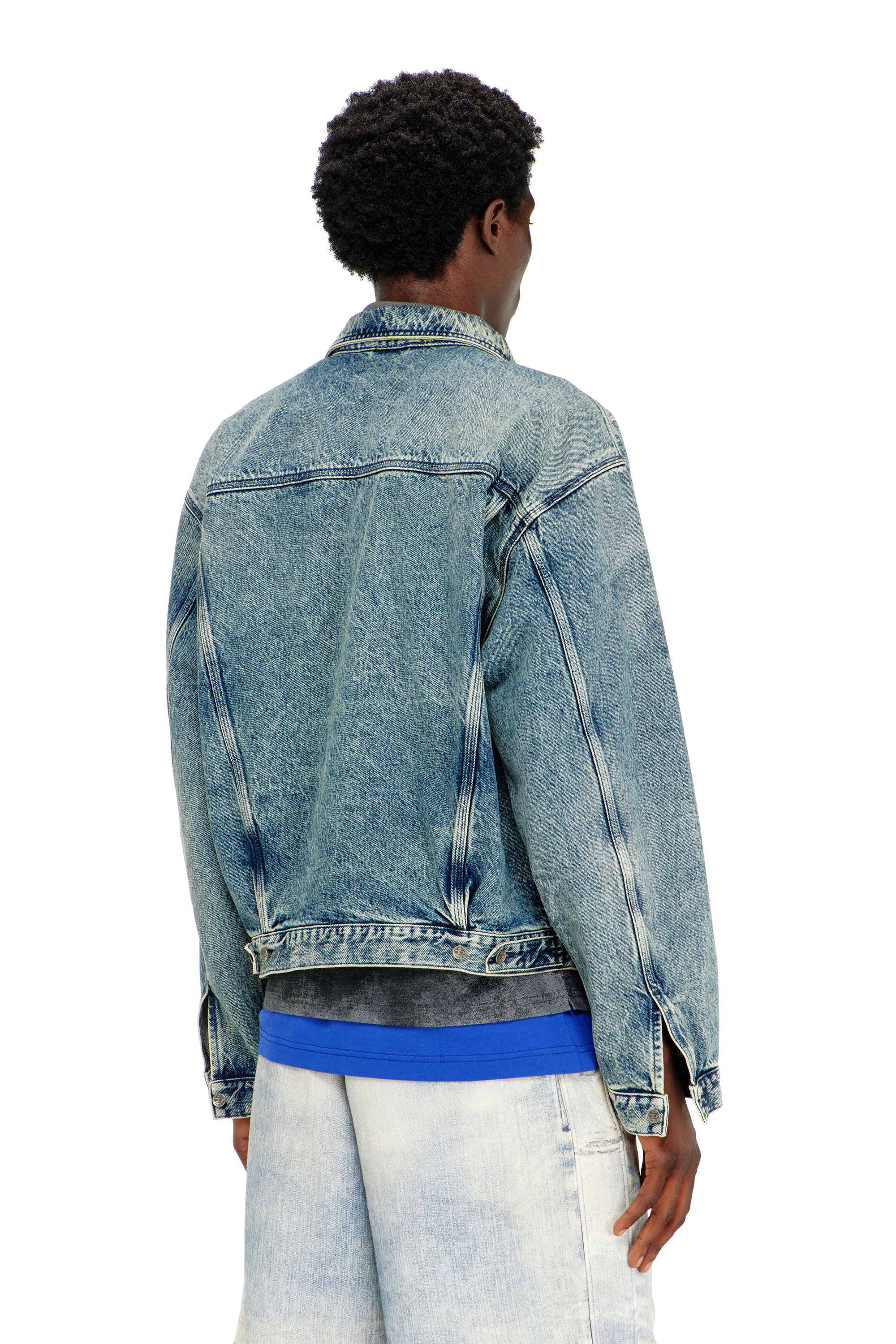 Diesel - D-DENVER-S2, Unisex Trucker-Jacke mit Patch-Effekten in Mittelblau - 4