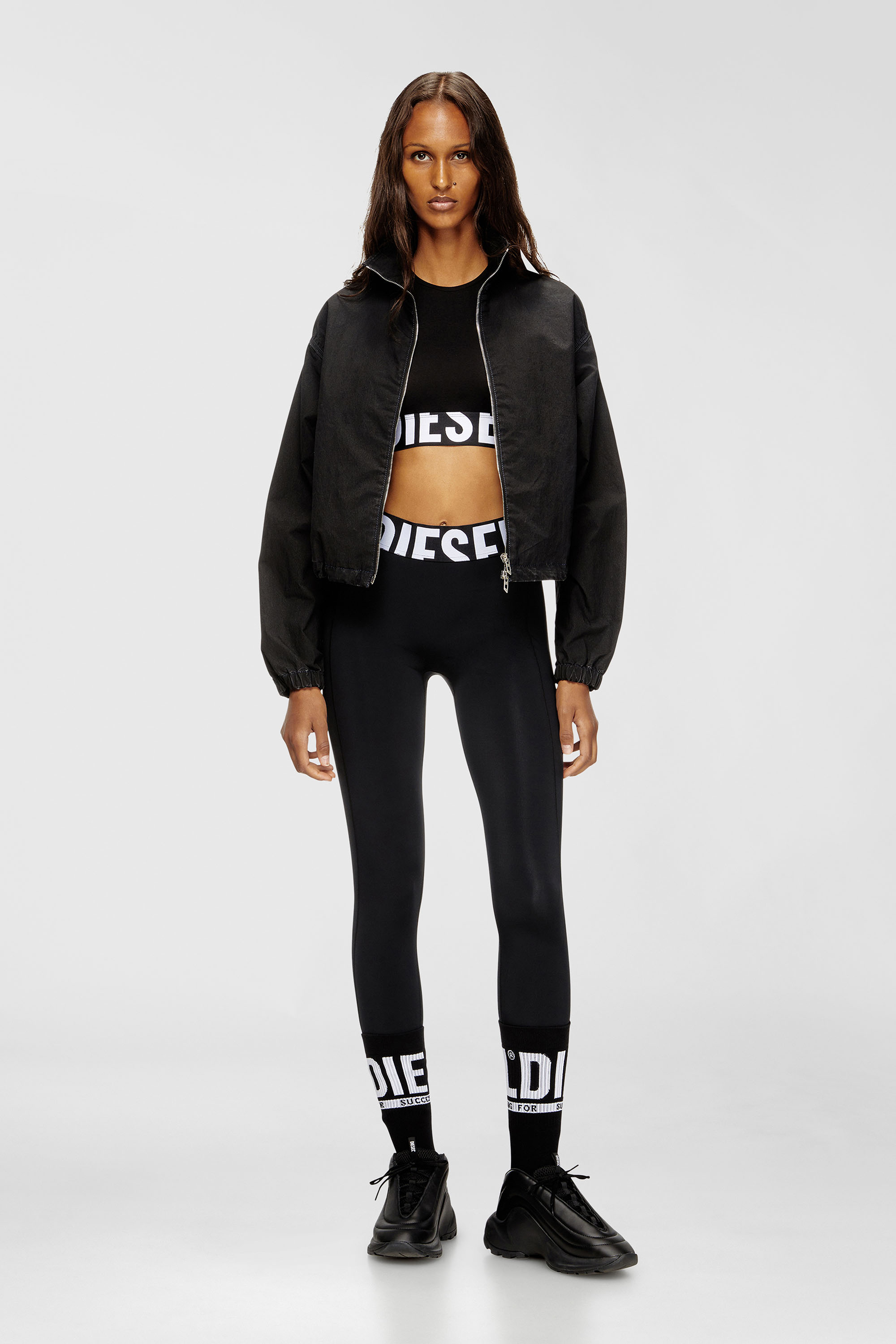 Diesel - ADA-D-POP, Damen Verk&uuml;rztes Tanktop mit Cut-off-Logo in Schwarz - 6