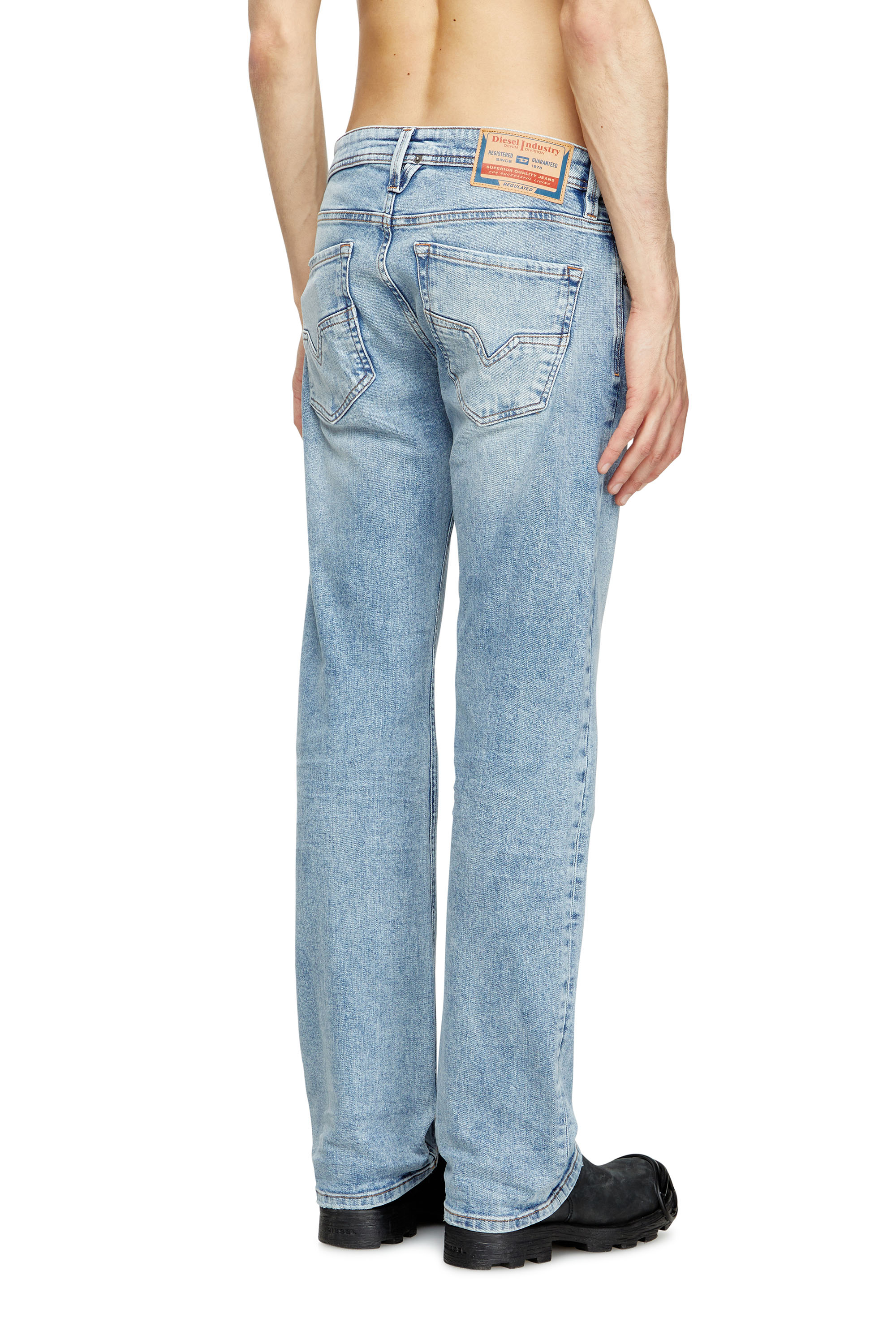 Diesel - Herren Regular Jeans 1985 Larkee 0DBDV, Hellblau - 3
