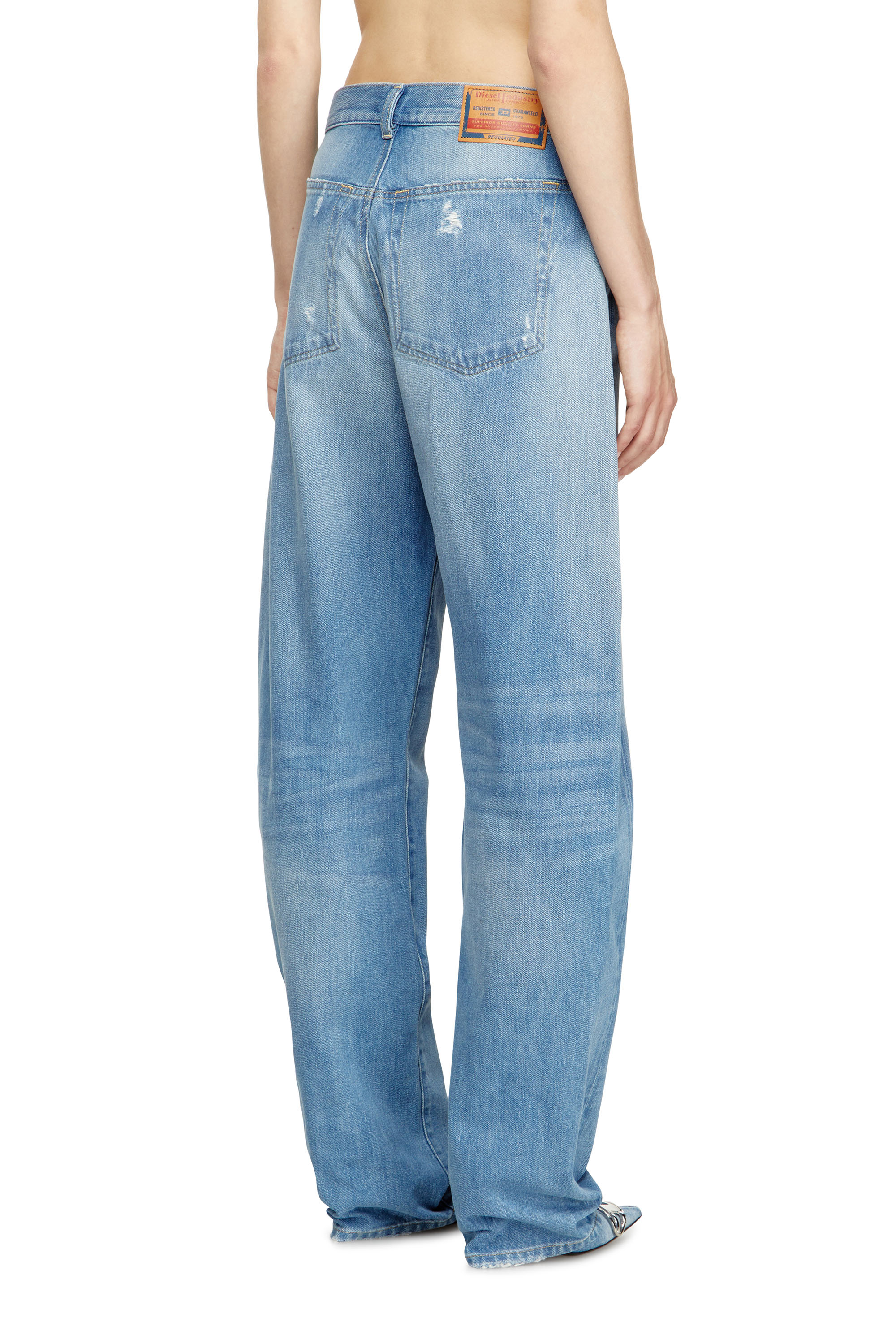 Diesel - Damen Relaxed Jeans 1974 D-Ellz 09M24, Hellblau - 4