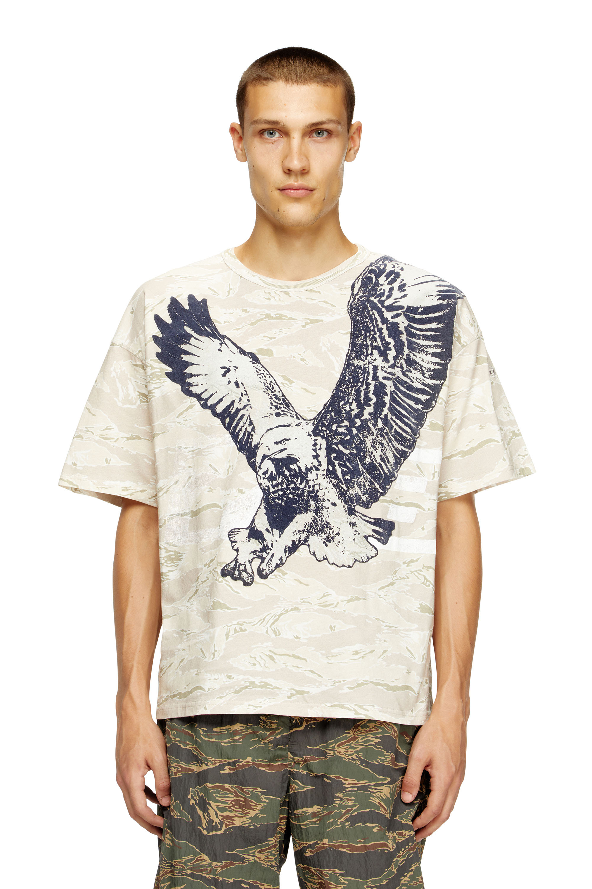 Diesel - T-BOXT-T14, Herren Camo-T-Shirt mit Eagle-Print in Beige - 1