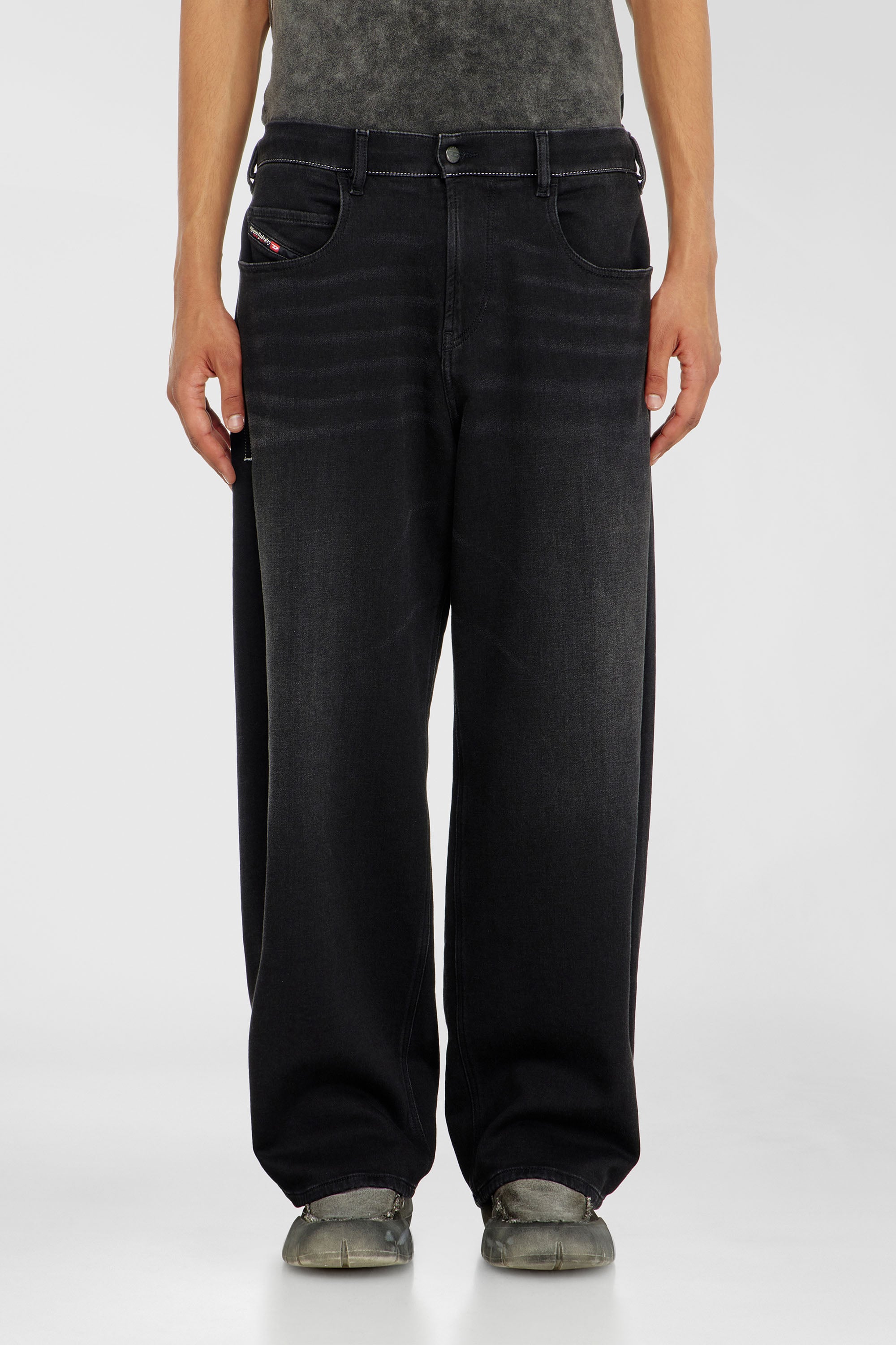 Diesel - Unisex Relaxed 2097 D-Enim-M Joggjeans&reg; 09P90, Schwarz/Dunkelgrau - 1
