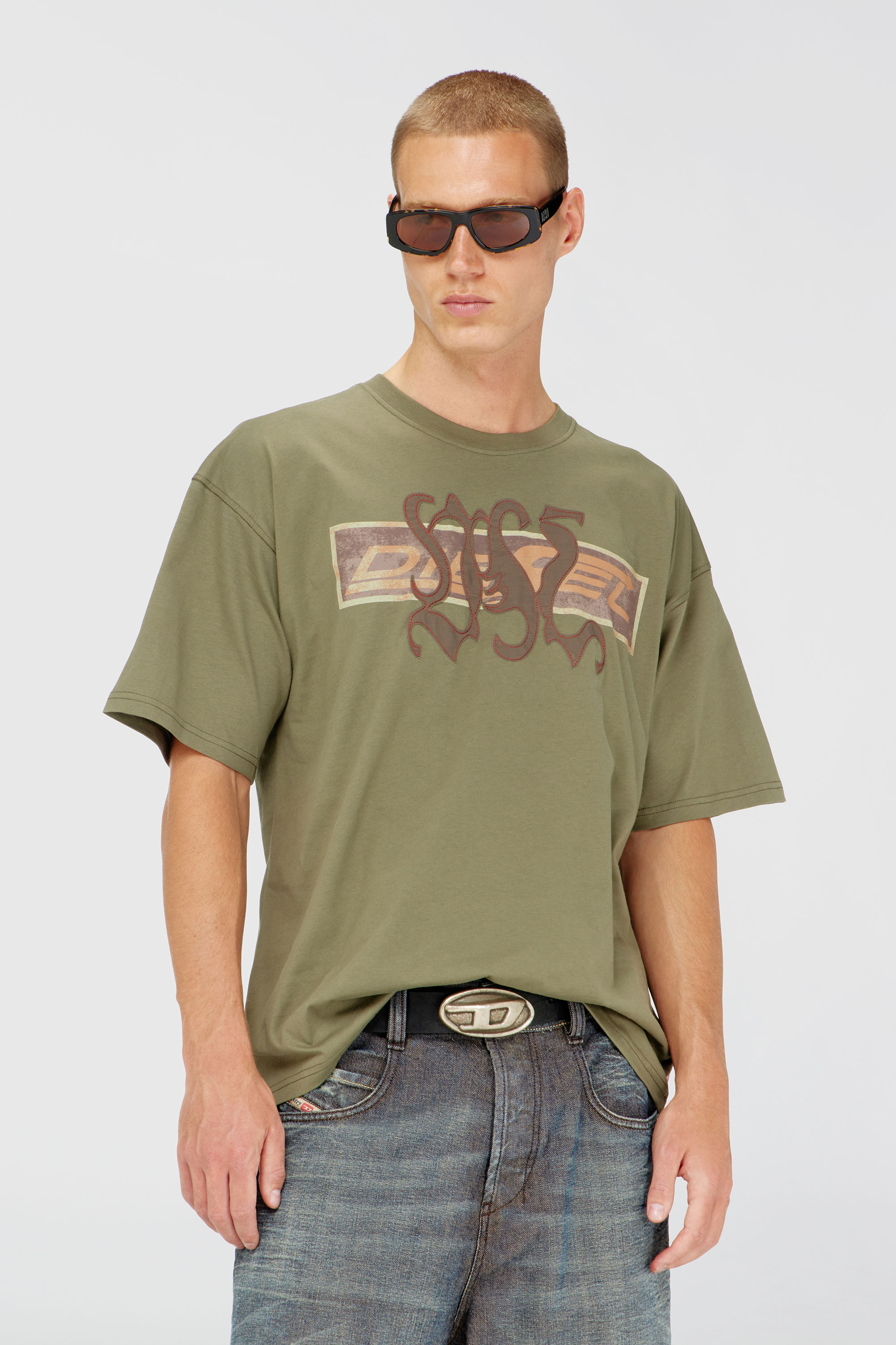 Diesel - T-BOXT-AA17, Herren T-shirt mit printed Graphic und patches in Armeegr&uuml;n - 3