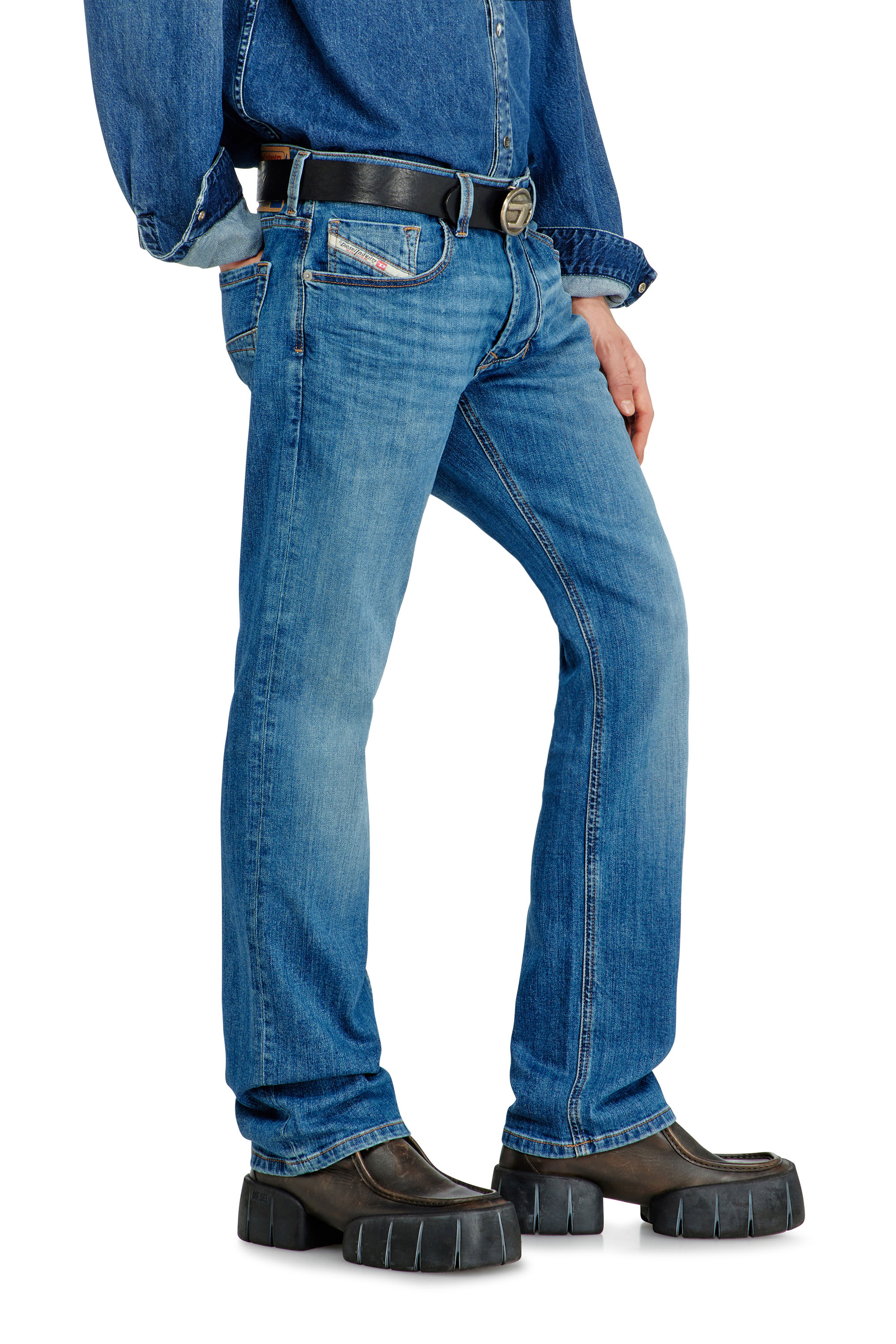 Diesel - Herren Regular Jeans 1985 Larkee 0KIAL, Hellblau - 7