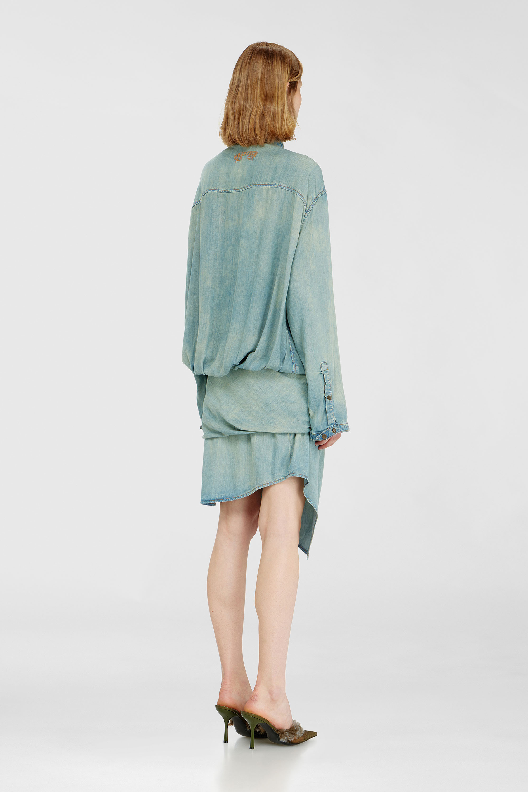 Diesel - DE-TILORA-S, Damen Oversized draped denim Hemdkleid in Hellblau - 4