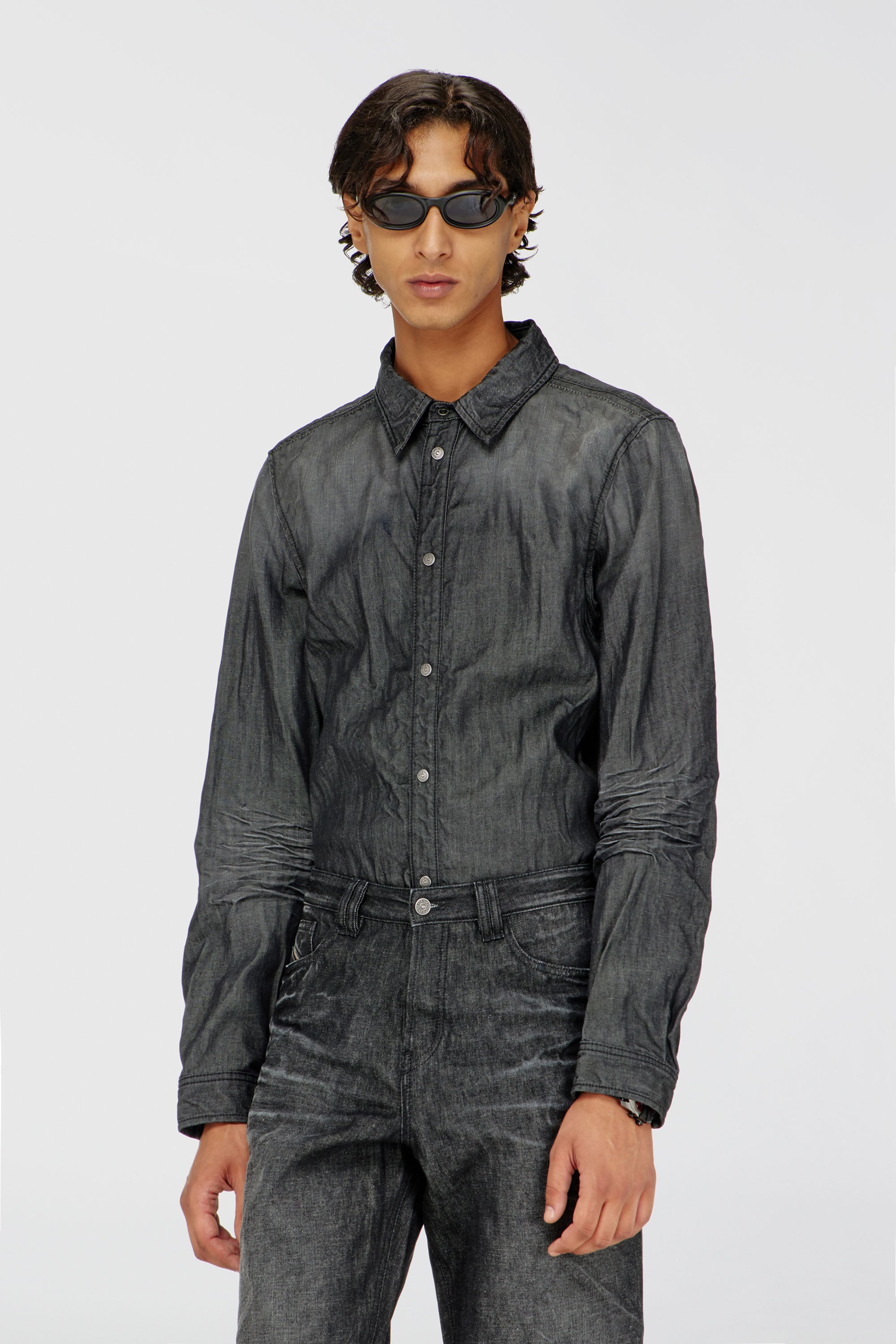 Diesel - D-SYNAR-FSJ2, Herren Hemd aus geknittertem Denim in Dunkelgrau - 1