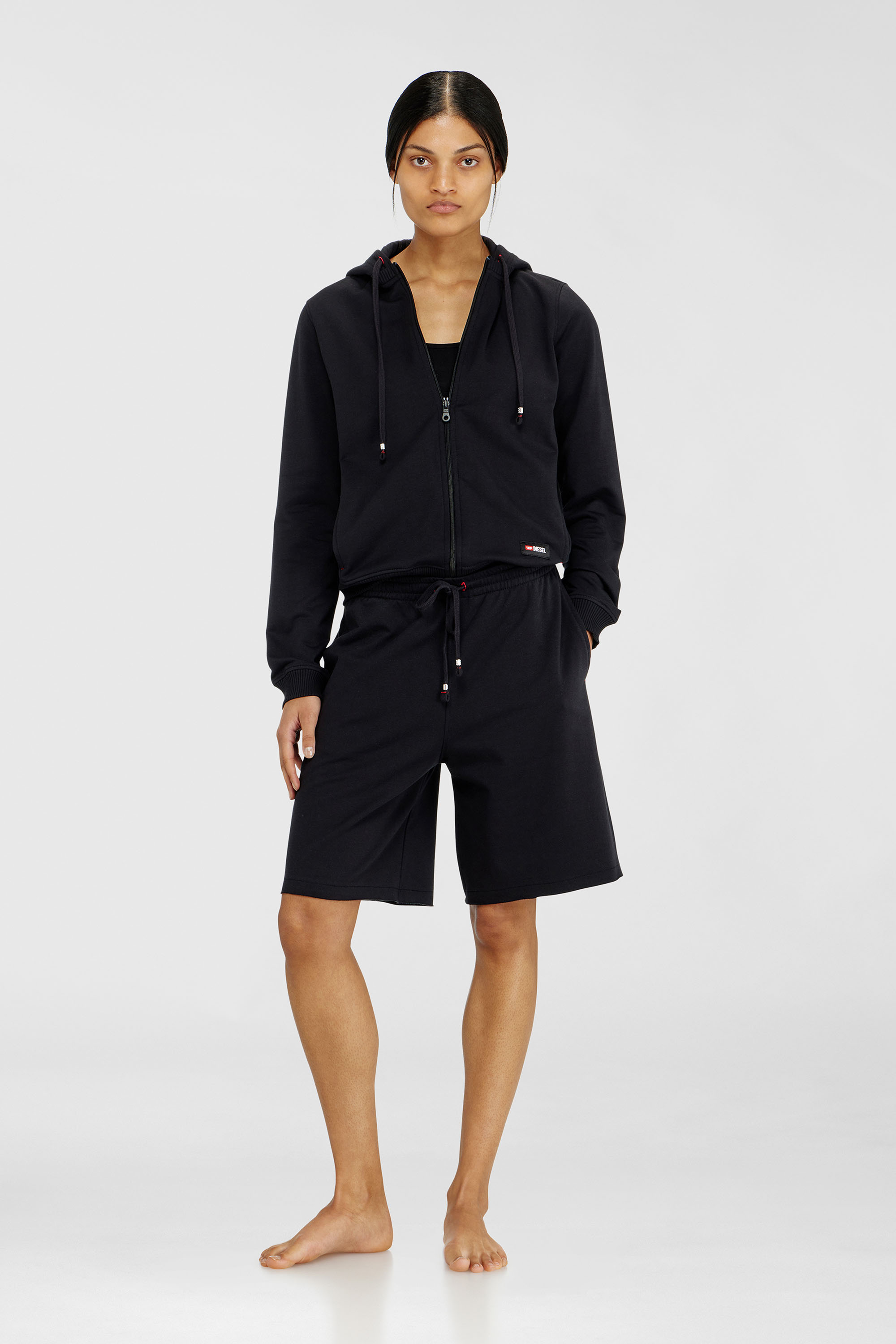 Diesel - CLARA-D-CORE, Damen Aufgeraute Sweatshorts mit offenen S&auml;umen in Schwarz - 1