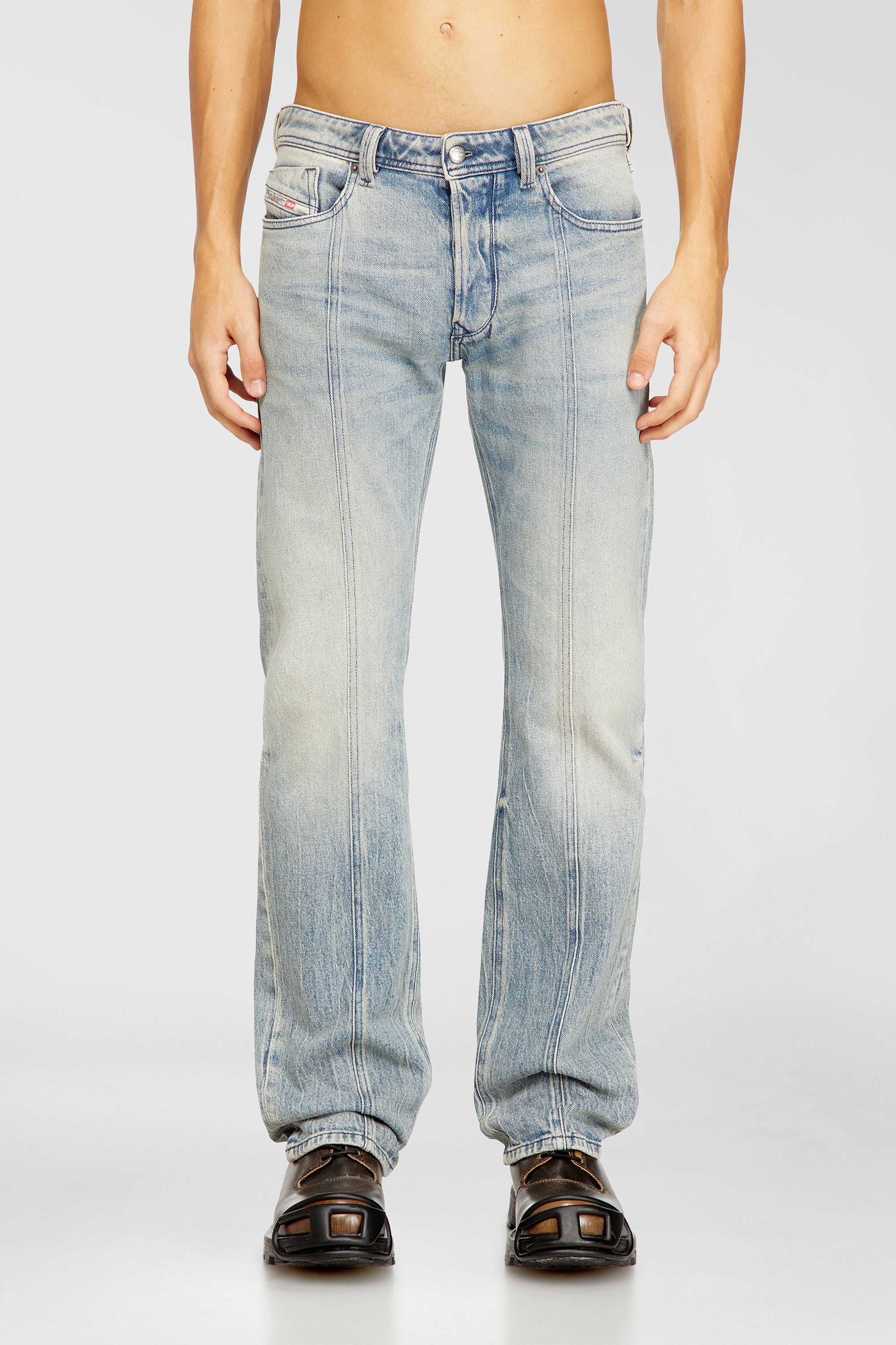 Diesel - Herren Regular Jeans 1985 Larkee 09N55, Hellblau - 1