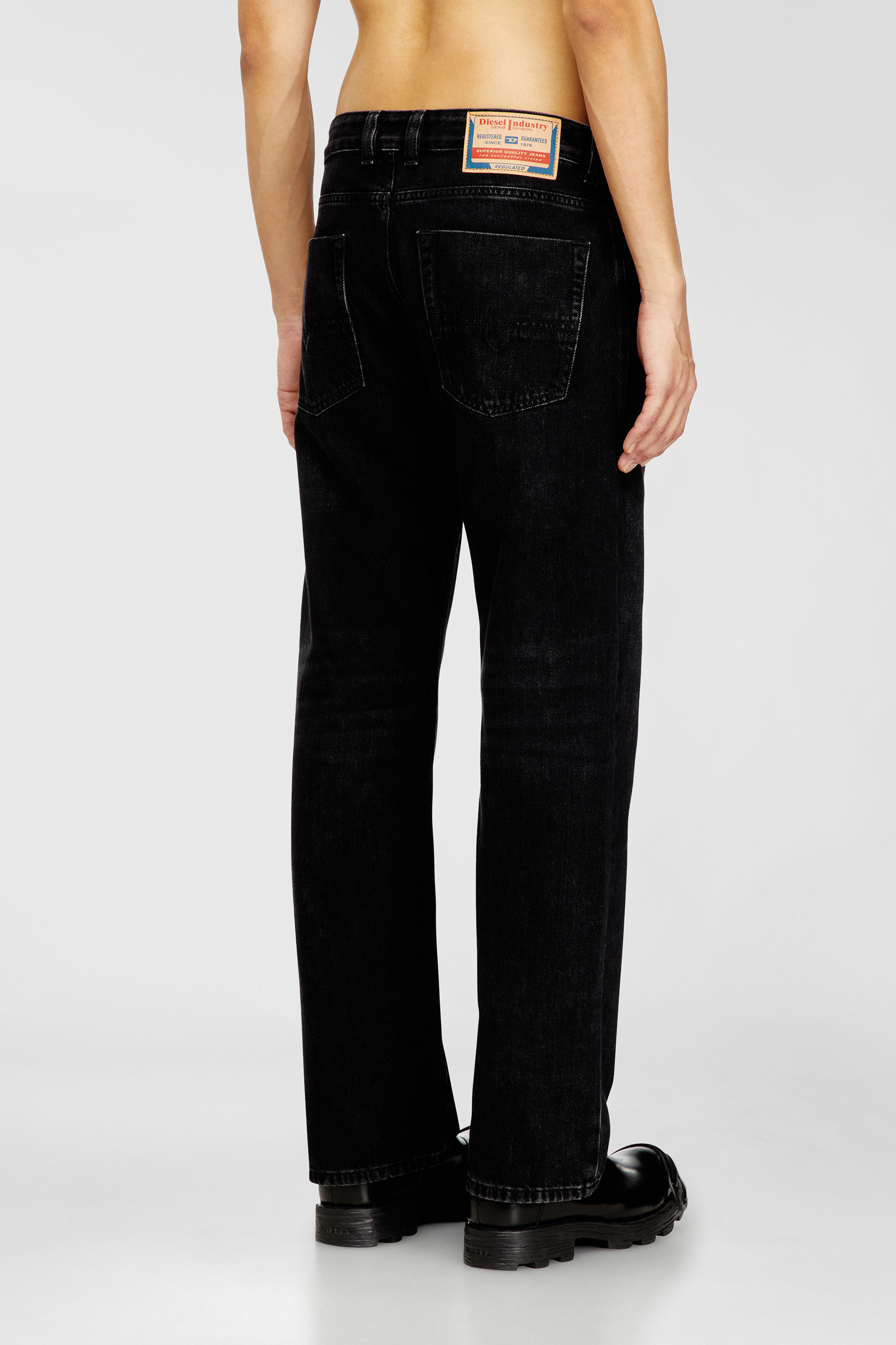 Diesel - Herren Relaxed Jeans 1980 D-Eeper 09P09, Schwarz/Dunkelgrau - 3