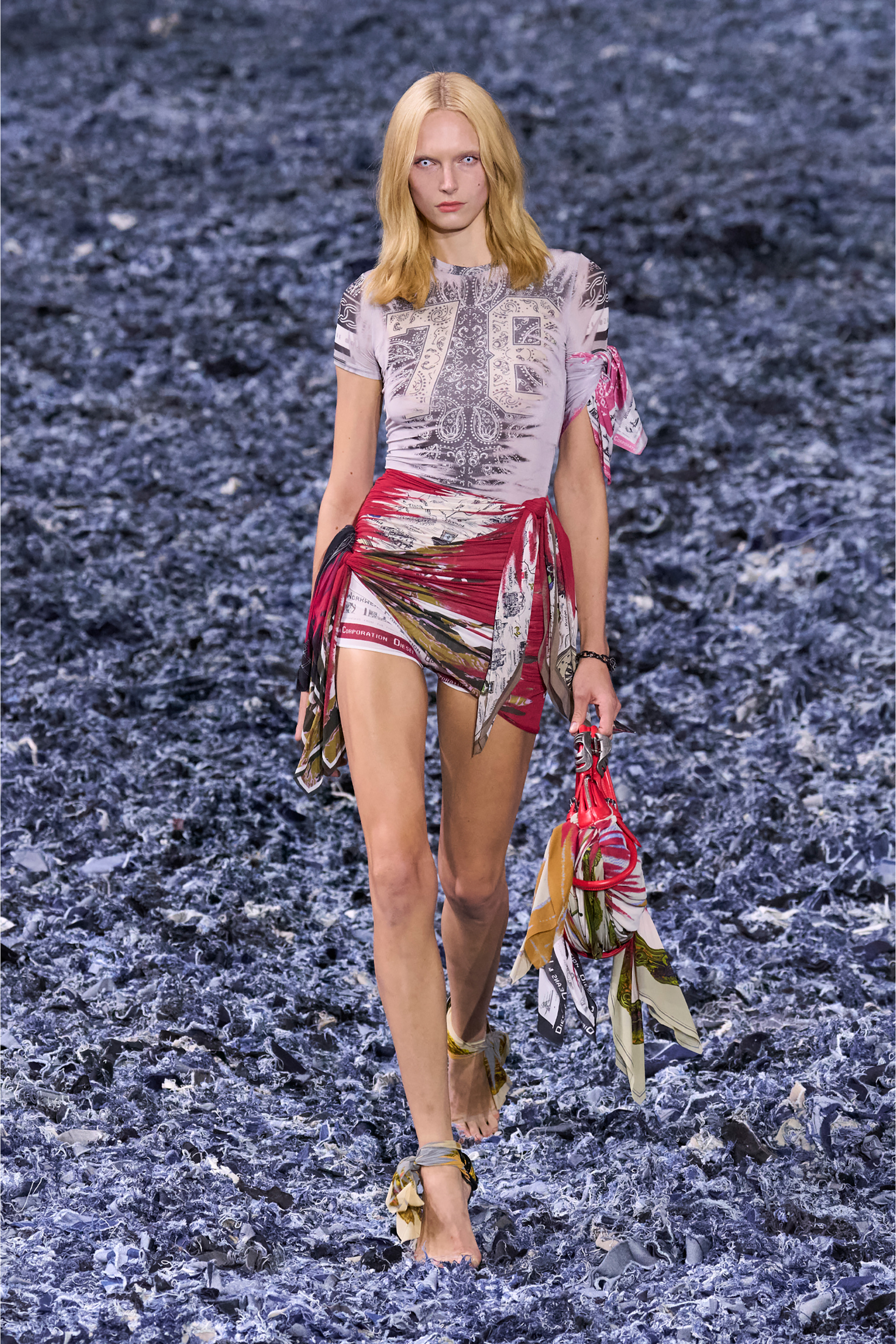 Diesel - T-DANA, Woman's T-shirt with bandana arm tie in Grey - 5