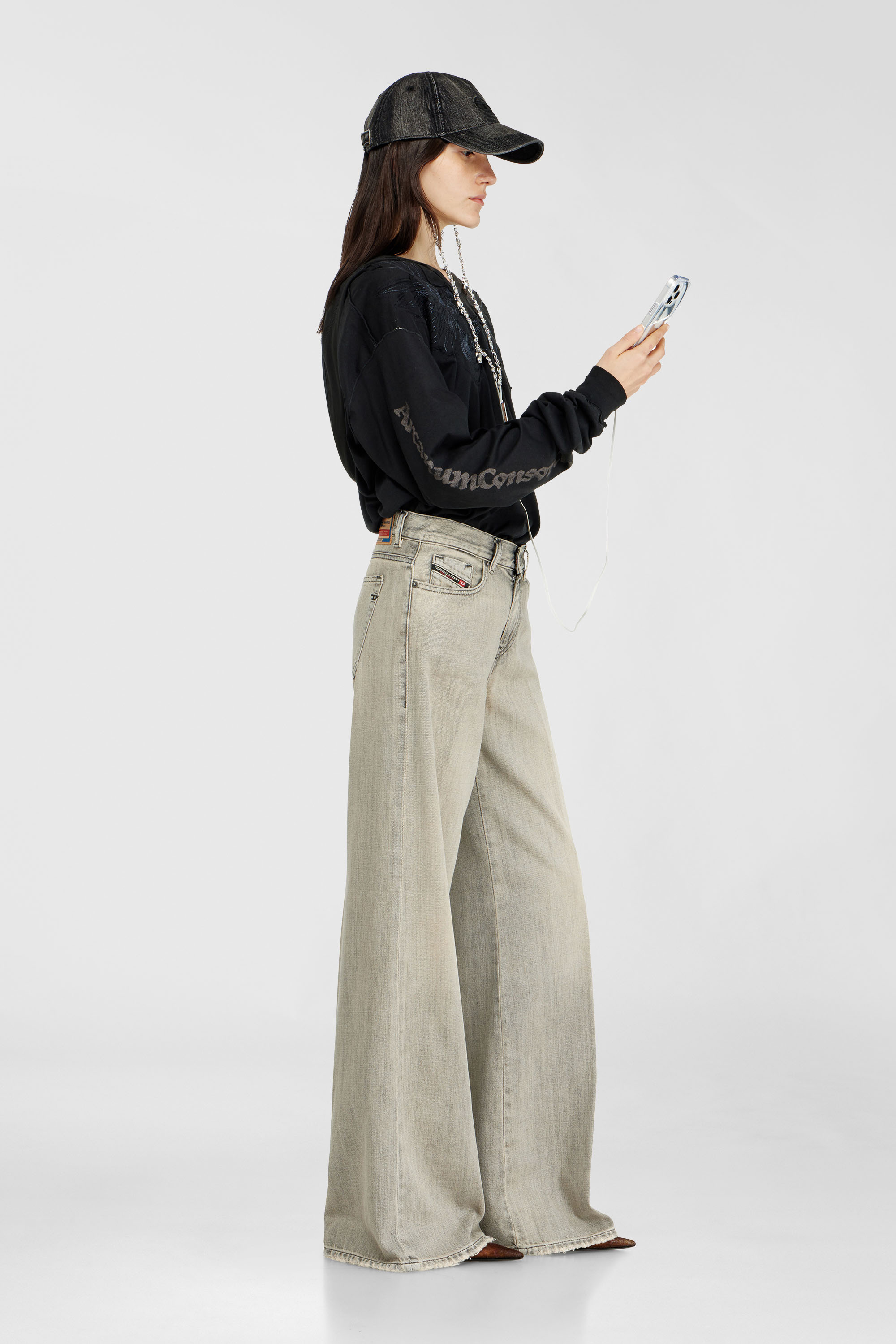 Diesel - Damen Flare Jeans 1978 D-Akemi 068RU, Grau - 1
