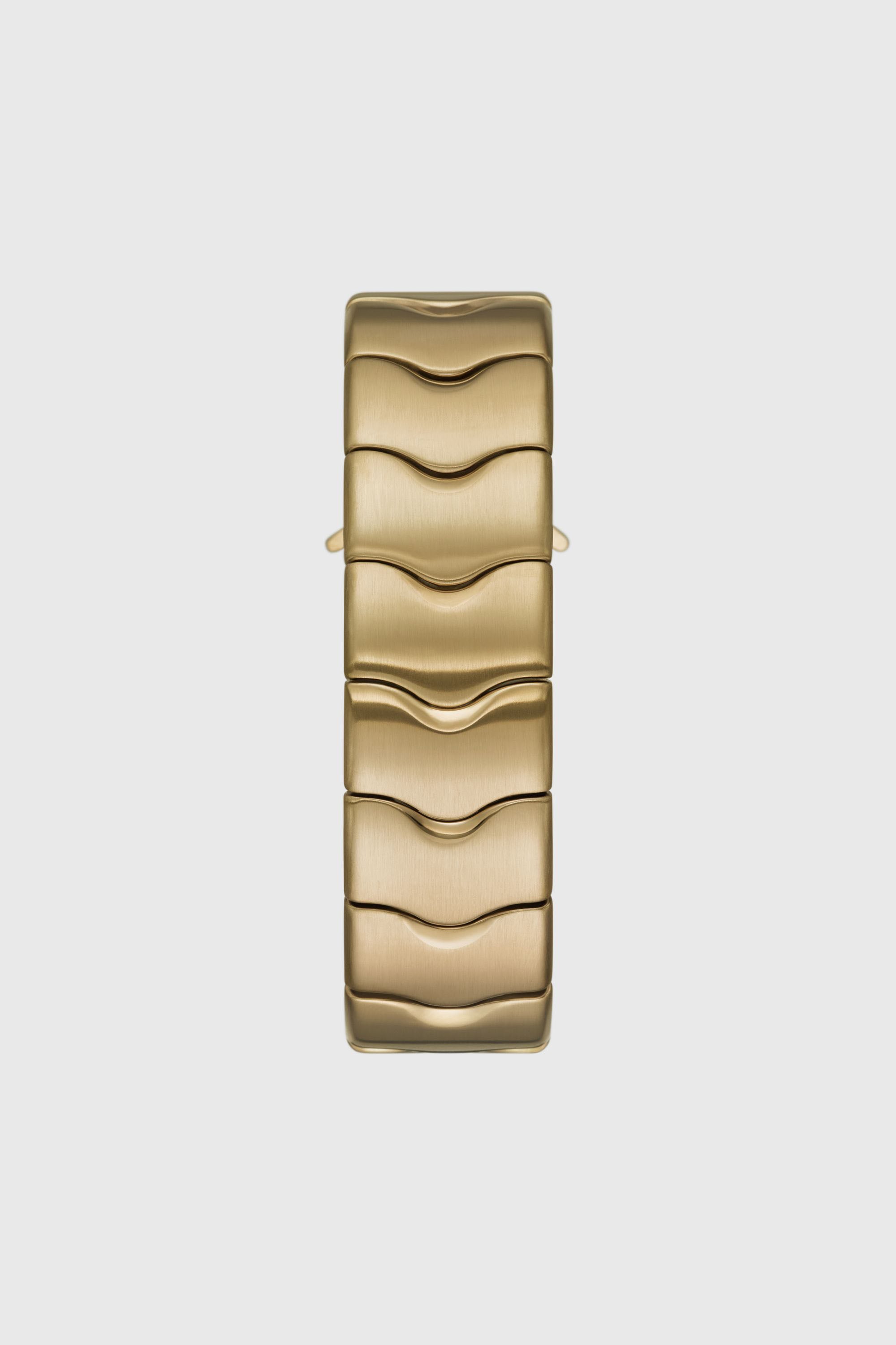 Diesel - DZ2223, Unisex's Diesel Closer Three-Hand Gold-Tone Stainless Steel Watch in Gold - 2