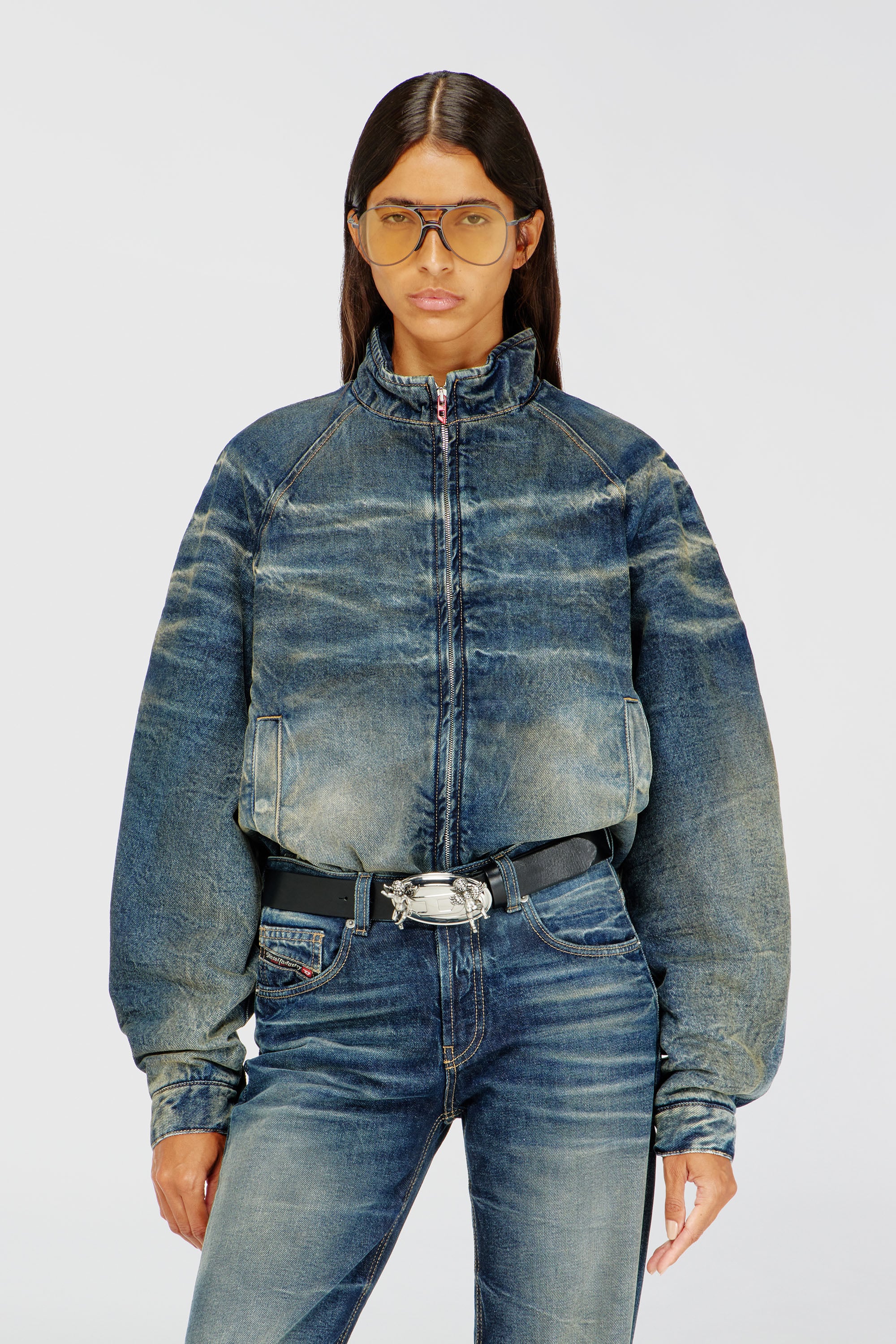 Diesel - DE-BARUS-FSJ1, Damen Gef&uuml;tterte Jacke aus Denim mit schmutzigem Knittereffekt in Mittelblau - 1