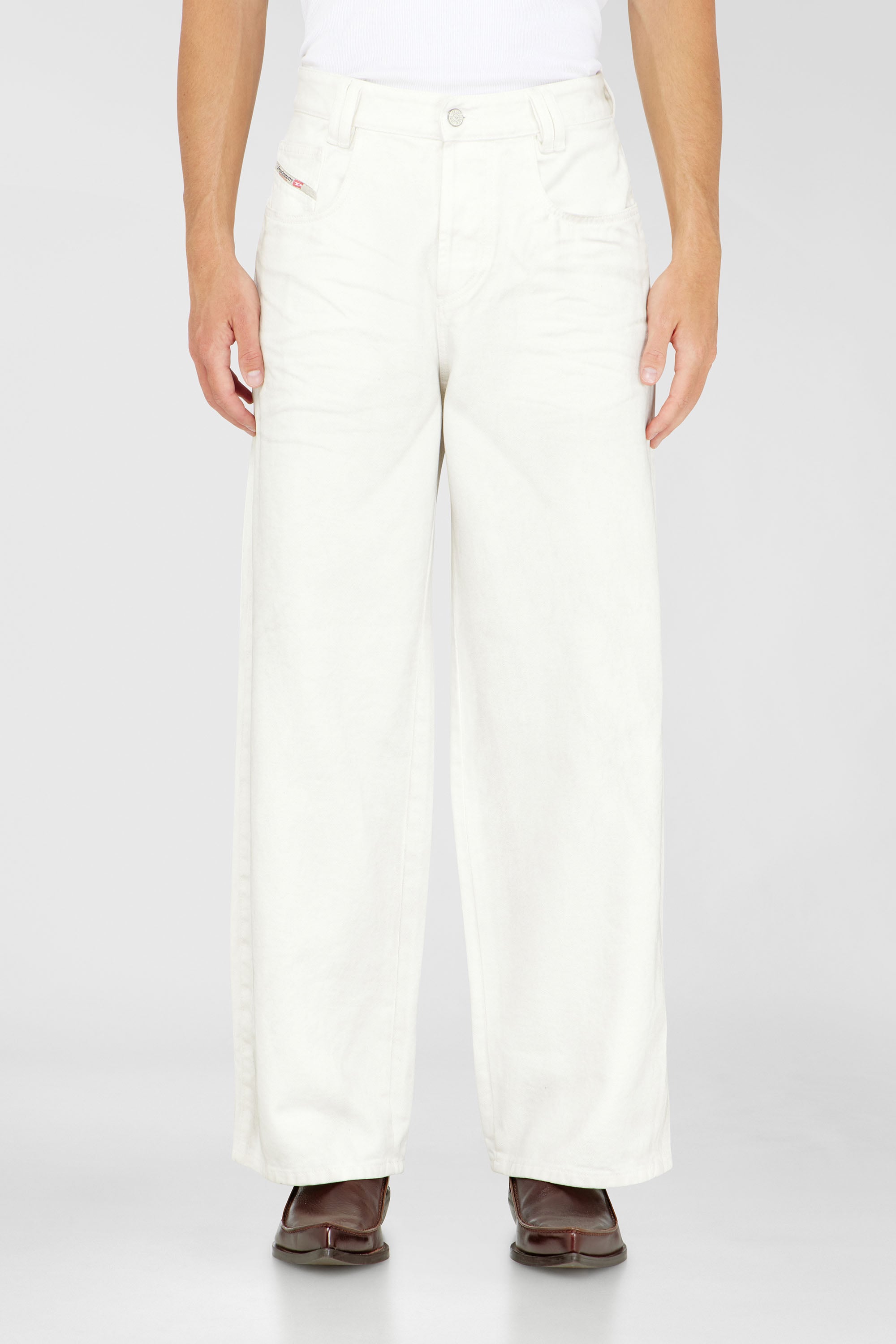 Diesel - Unisex Relaxed Jeans 1982 D-Hakou 007GG, Wei&szlig; - 1