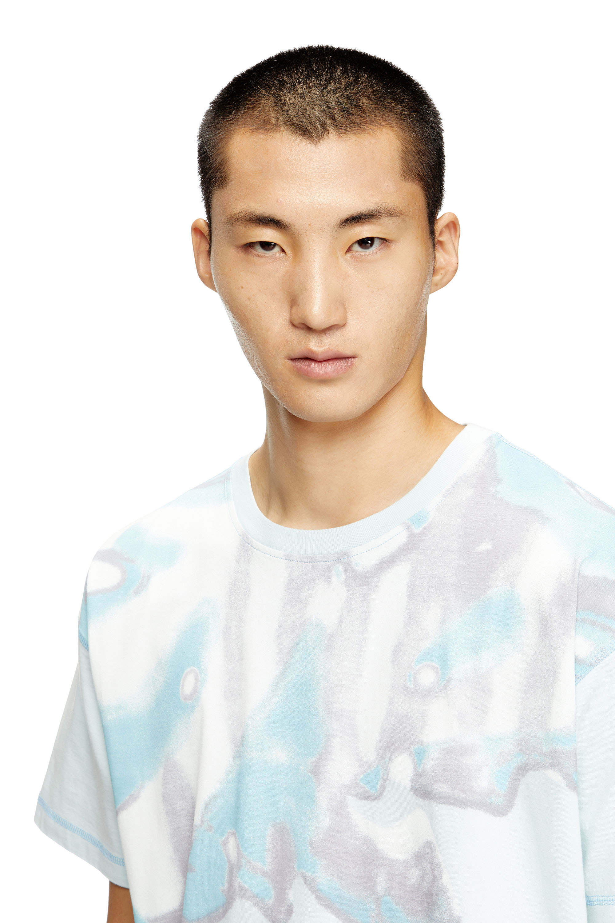 Diesel - T-GASPARD-IHBJ, Herren T-Shirt mit verblasstem Grafik-Print in Hellblau - 5