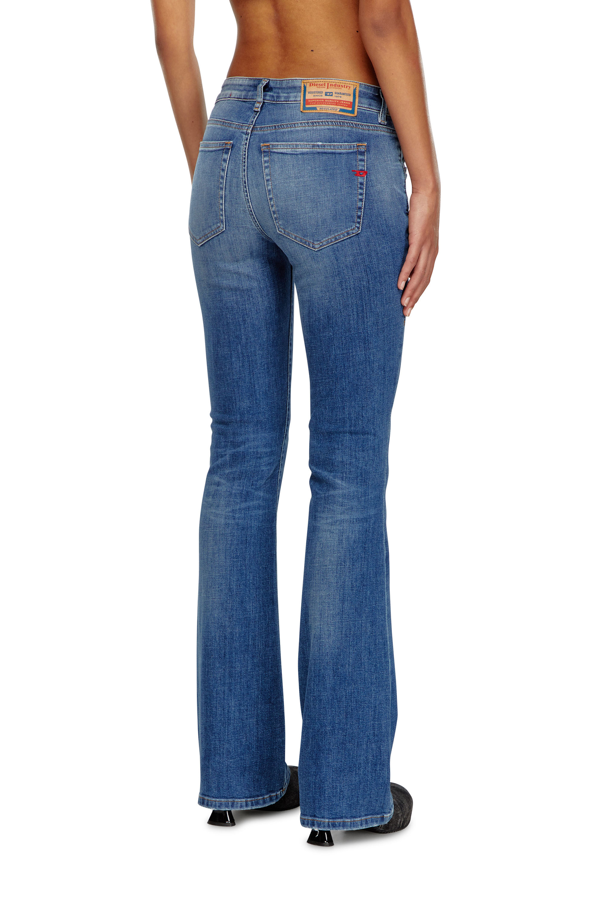 Diesel - Damen Bootcut Jeans 1969 D-Ebbey 09J33, Mittelblau - 4