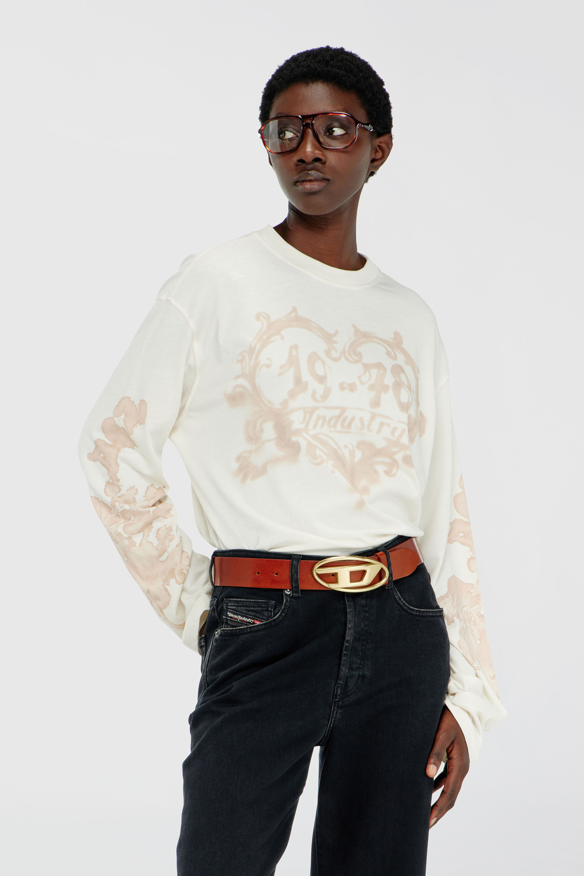 Diesel - T-HILARY-LS-AA1, Damen Langarmshirt aus Baumwolle mit Grafikprint in Weiss/Rosa - 3