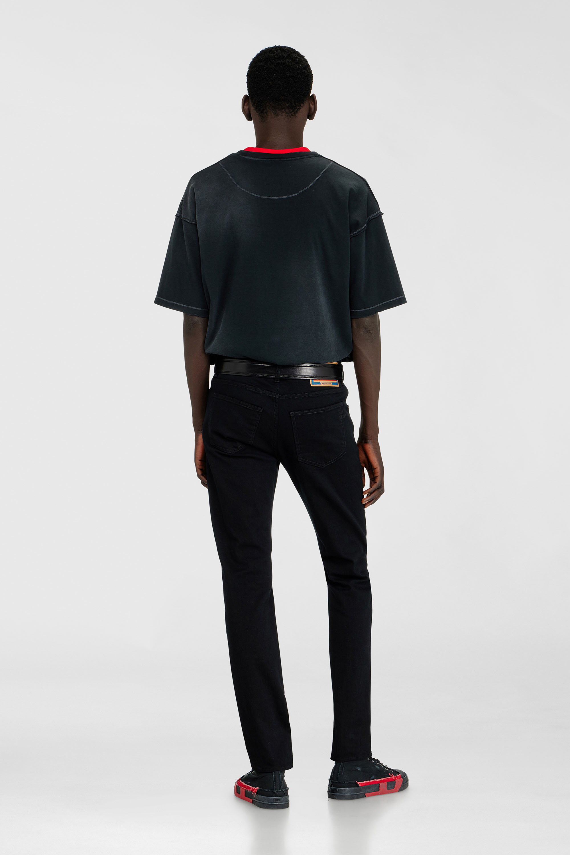 Diesel - Herren Slim Jeans 2019 D-Strukt 069YP, Schwarz/Dunkelgrau - 3