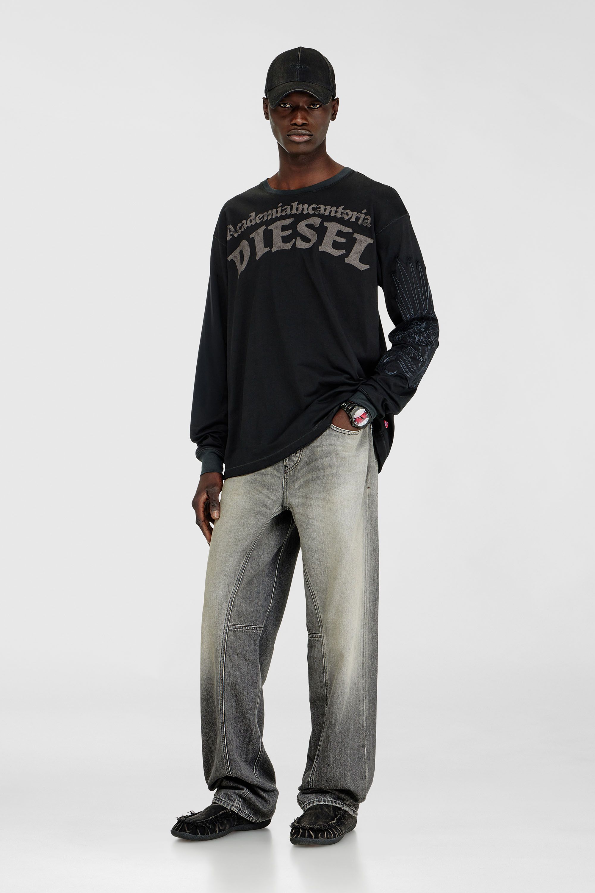 Diesel - T-NORM-LS-AA3, Herren Langarm-T-Shirt mit Prints und Patches in Schwarz - 1