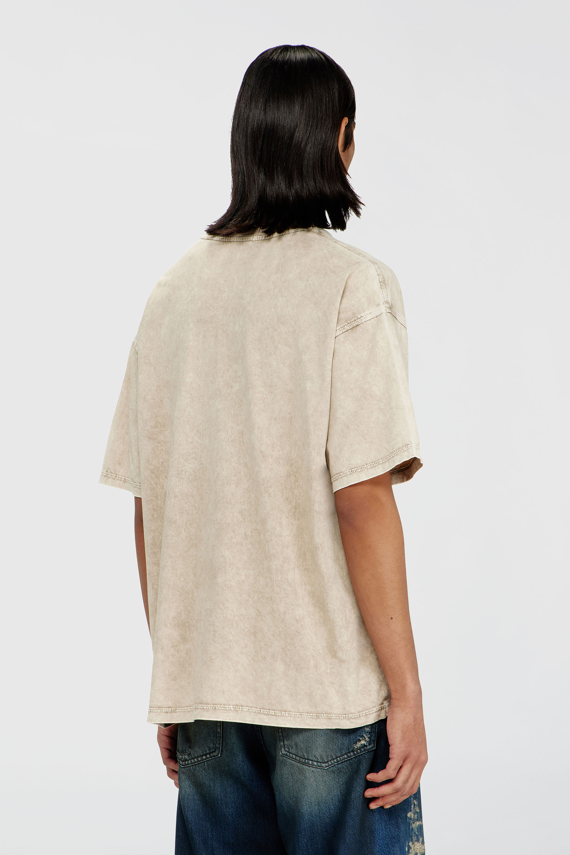 Diesel - T-BOXT-AA14, Herren Baumwoll-T-Shirt mit behandelten Effekt in Beige - 4